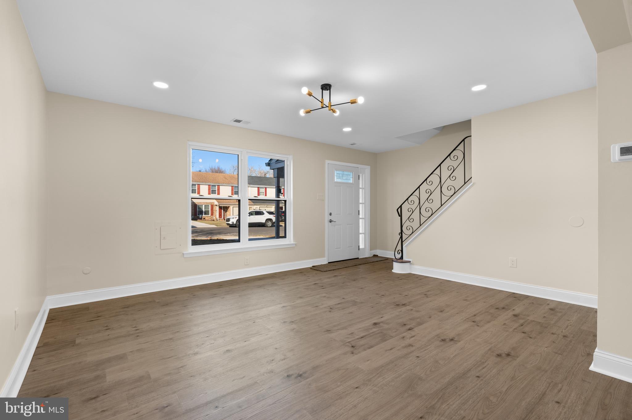 NESHAMINY VALLEY - Residential