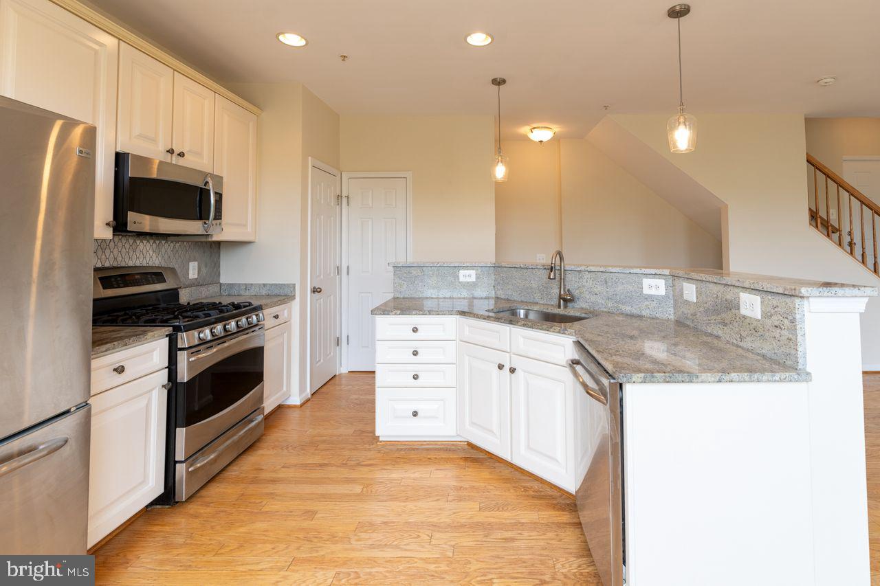 21736 INDIAN SUMMER TERRACE