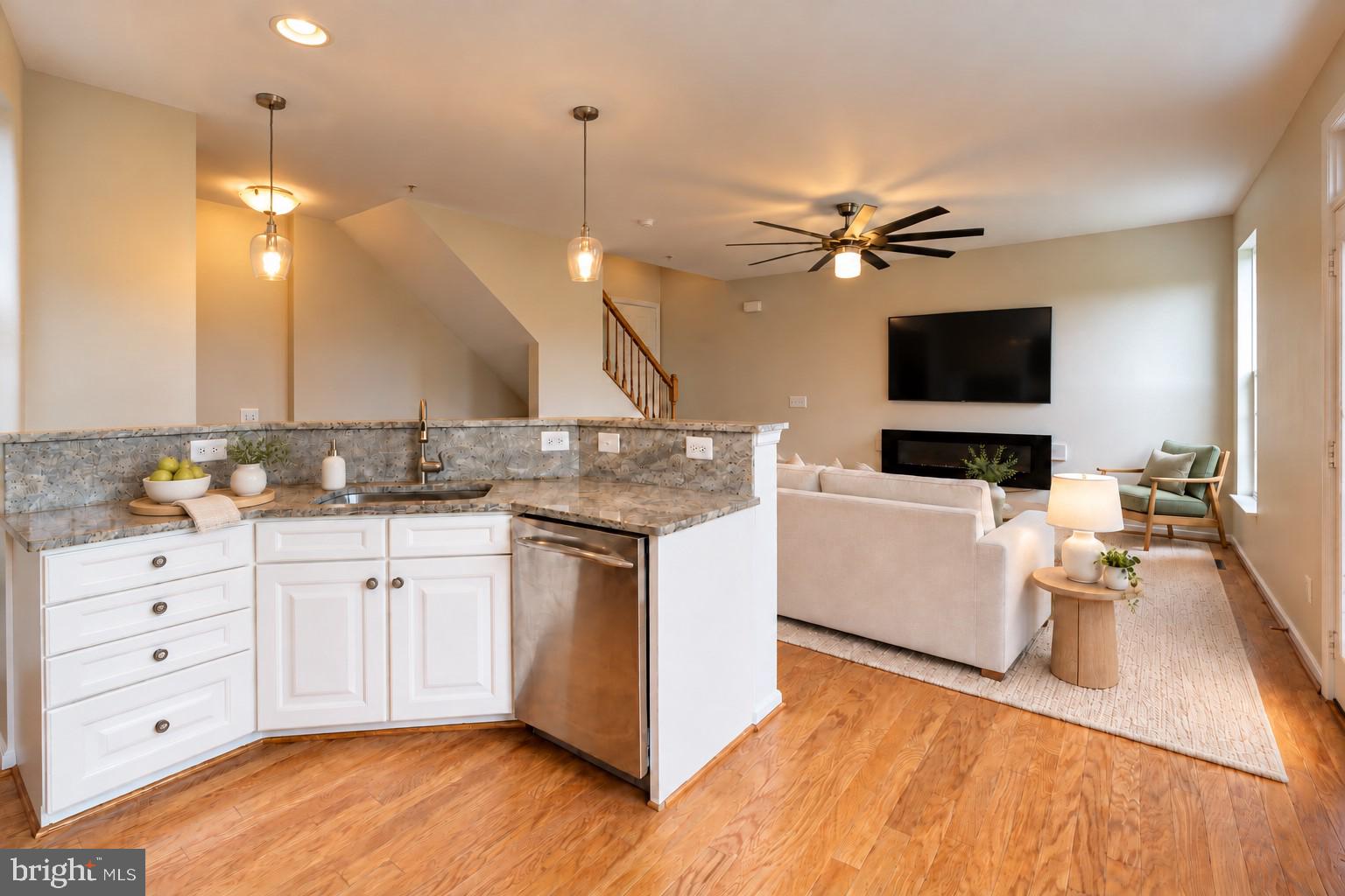 21736 INDIAN SUMMER TERRACE