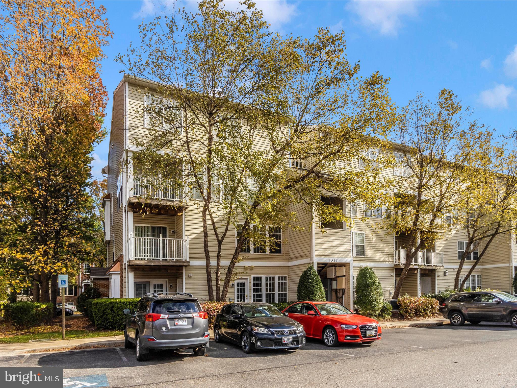 FALLSGROVE - Residential