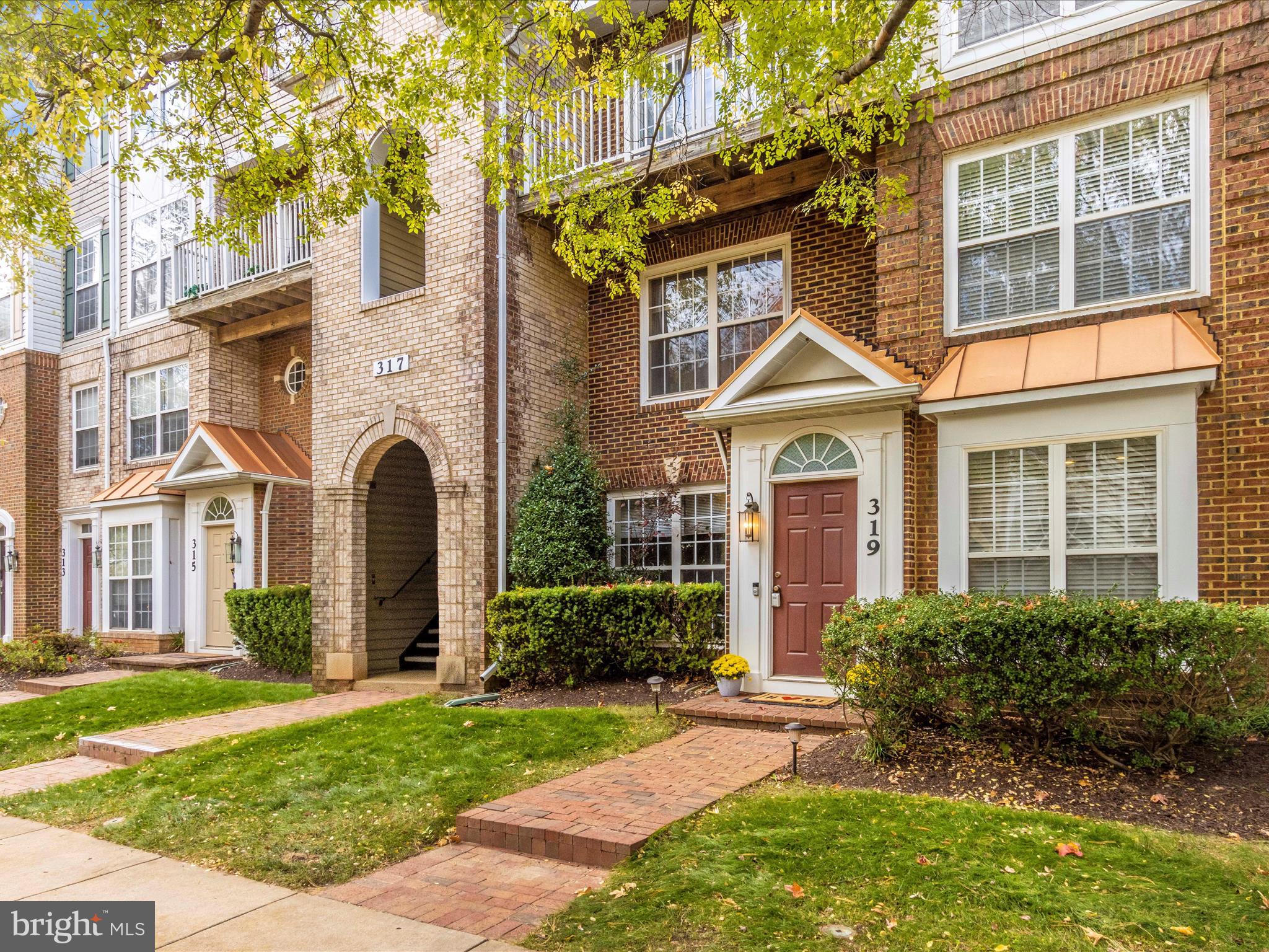 FALLSGROVE - Residential