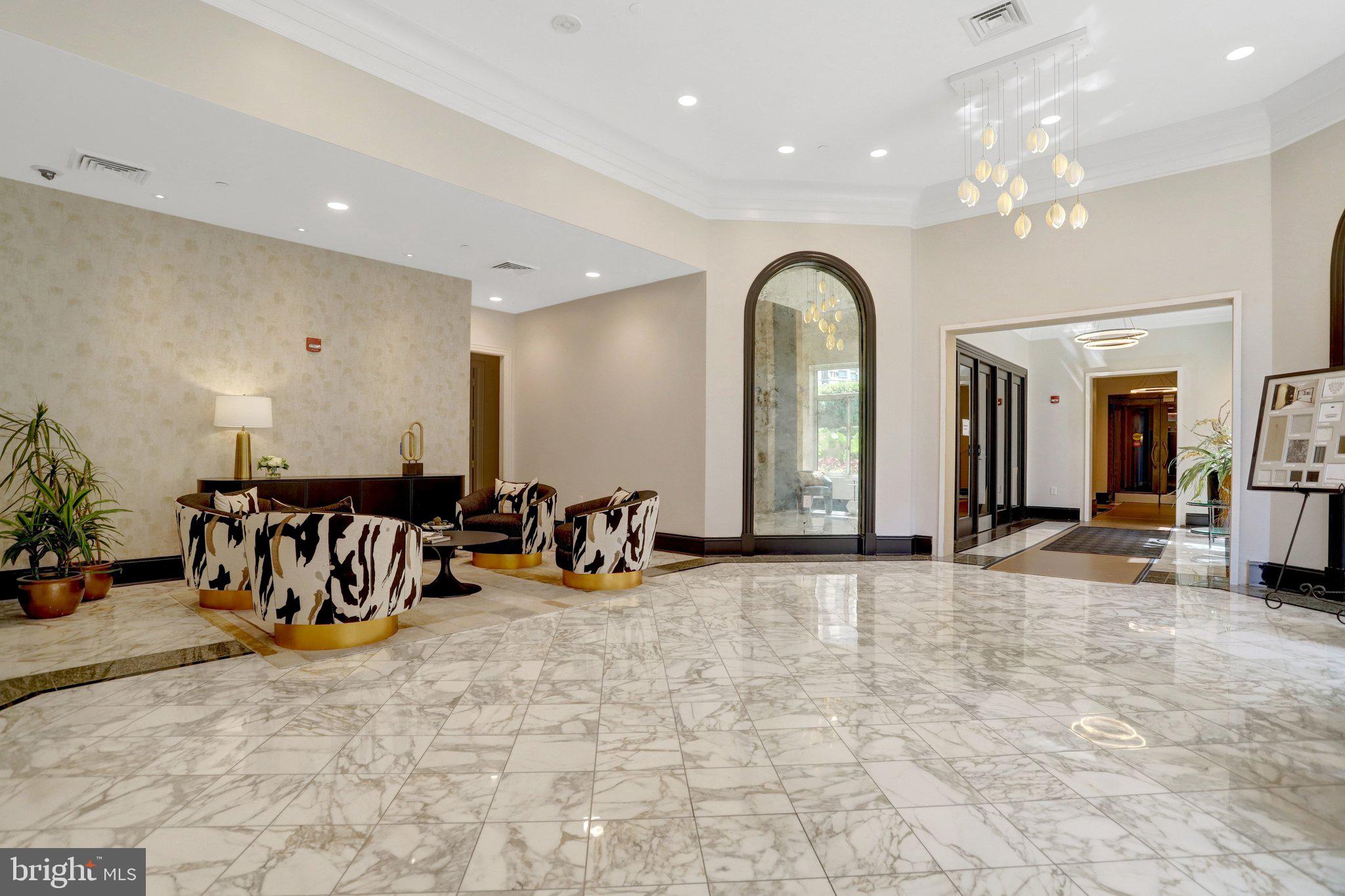 851 N GLEBE ROAD 311