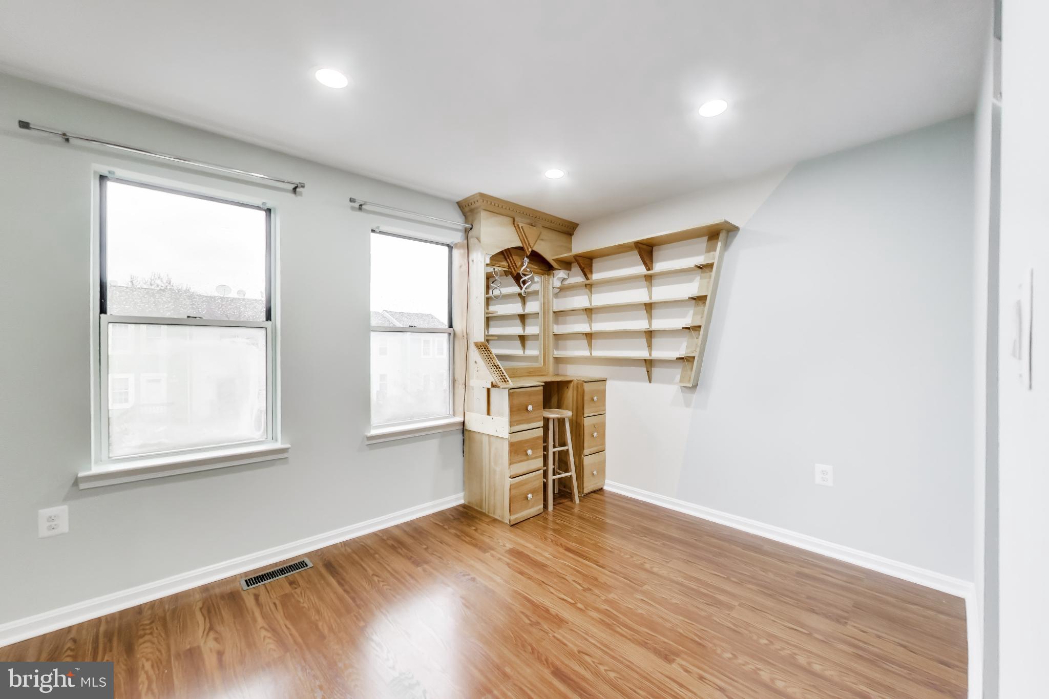 FAIRLAND - Residential