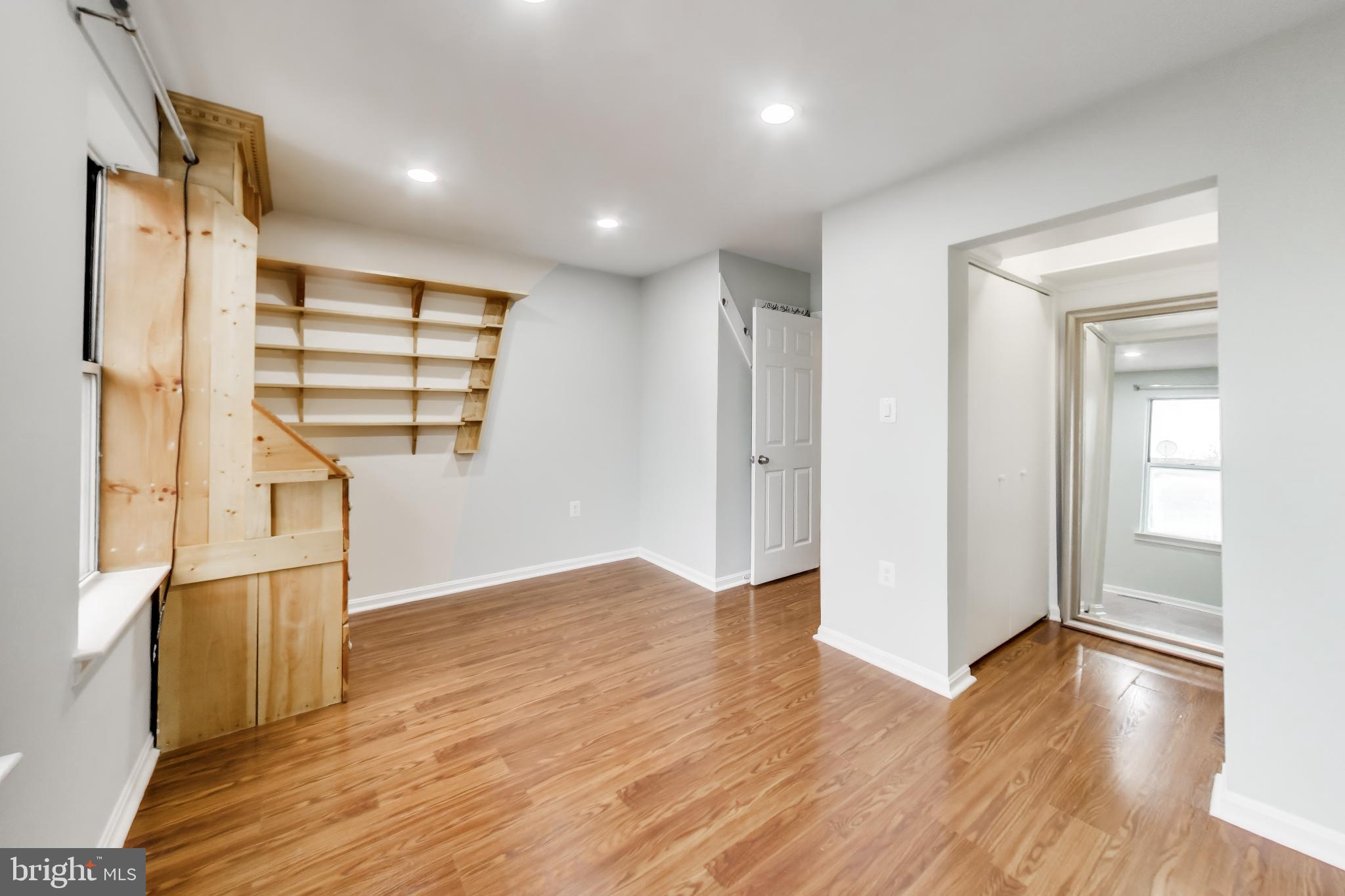 FAIRLAND - Residential