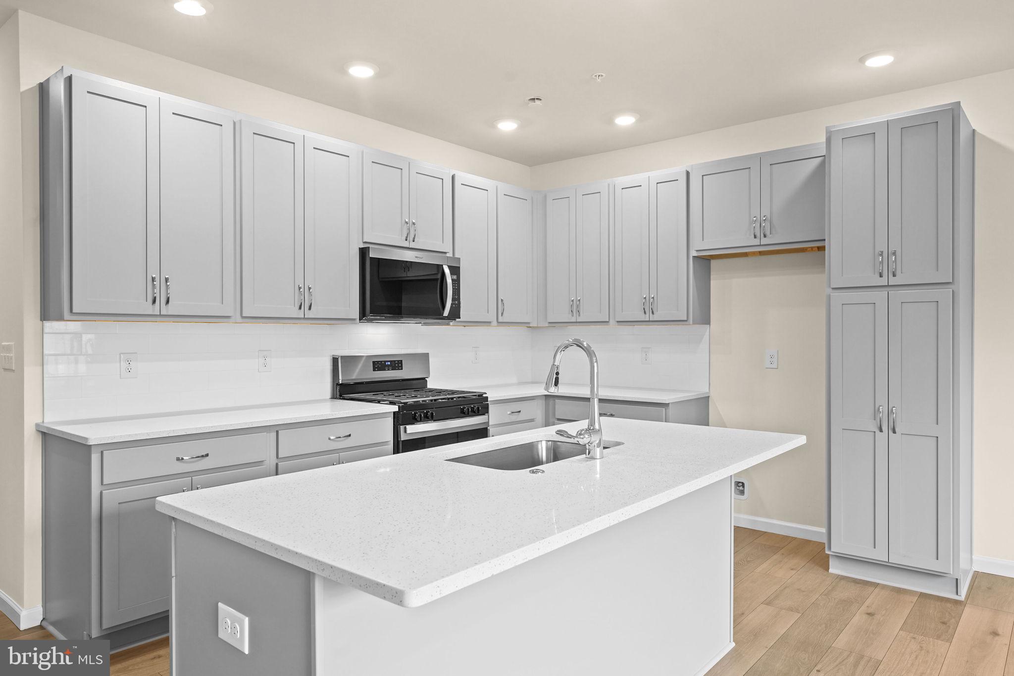 PERRY MILL - Residential