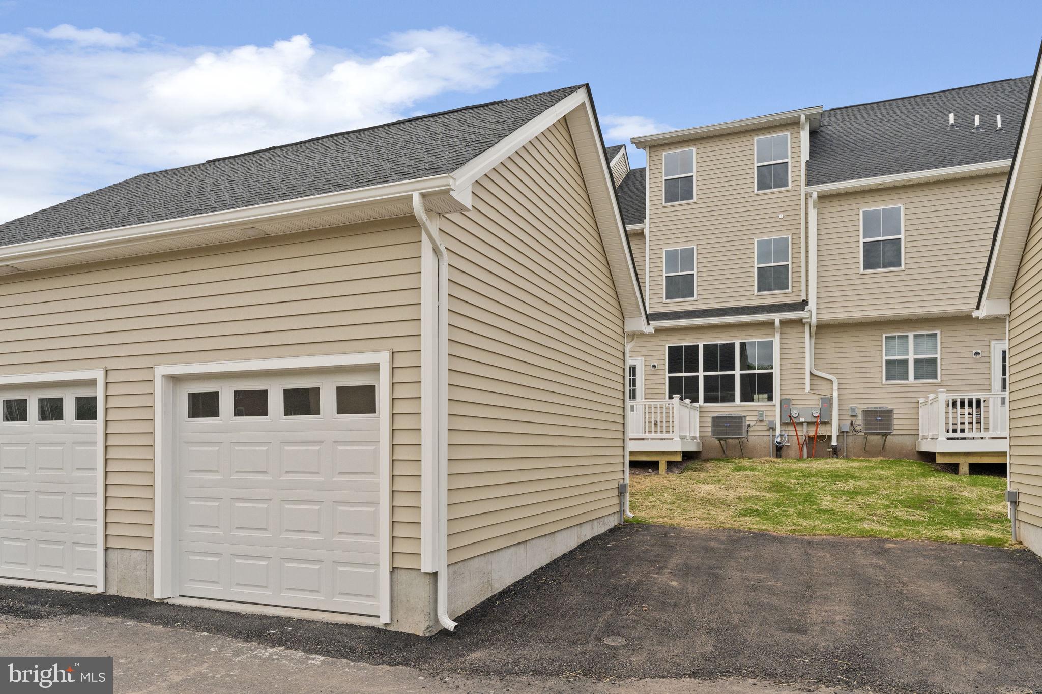 PERRY MILL - Residential