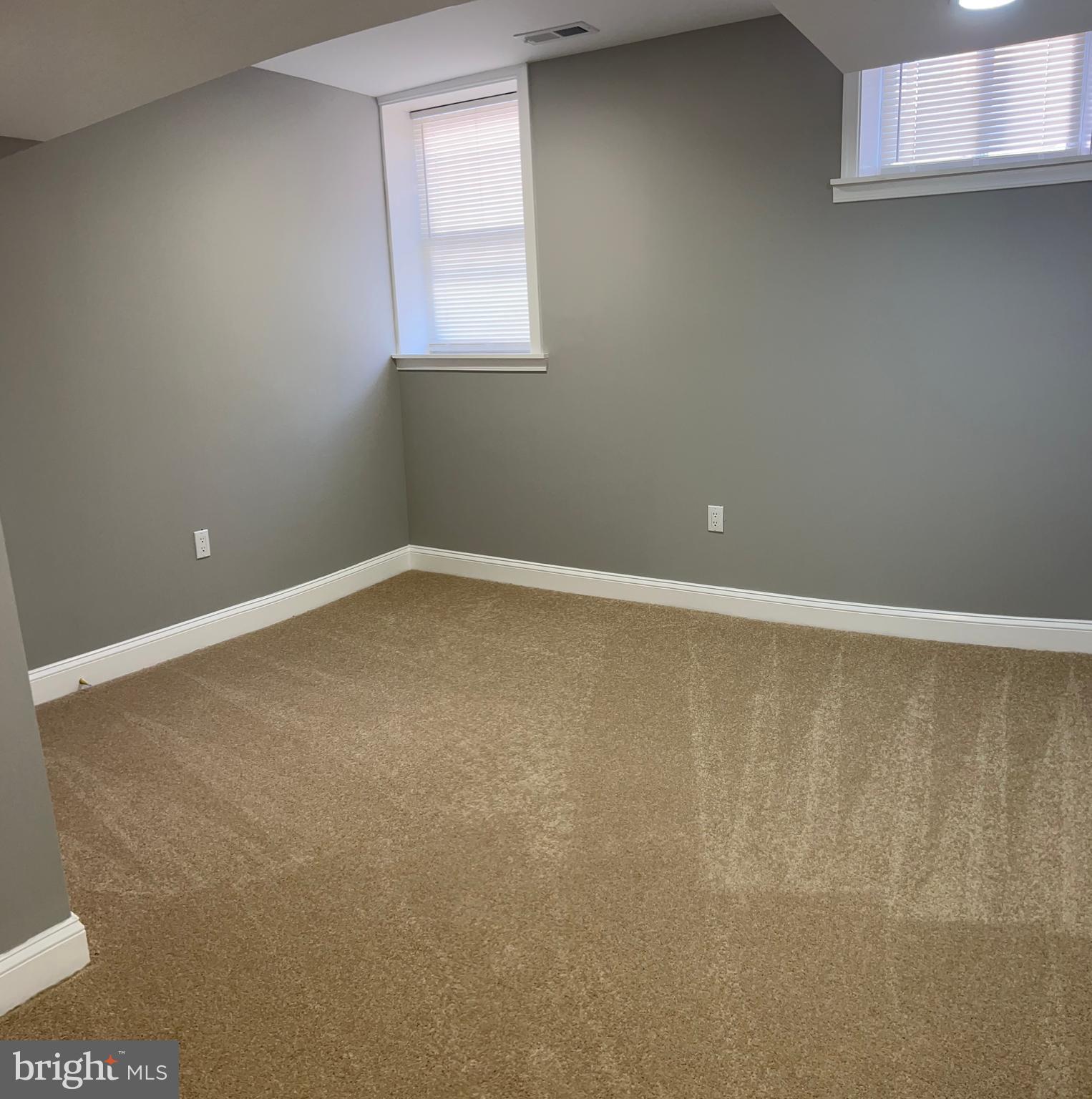 MIDDLE RIVER - Residential