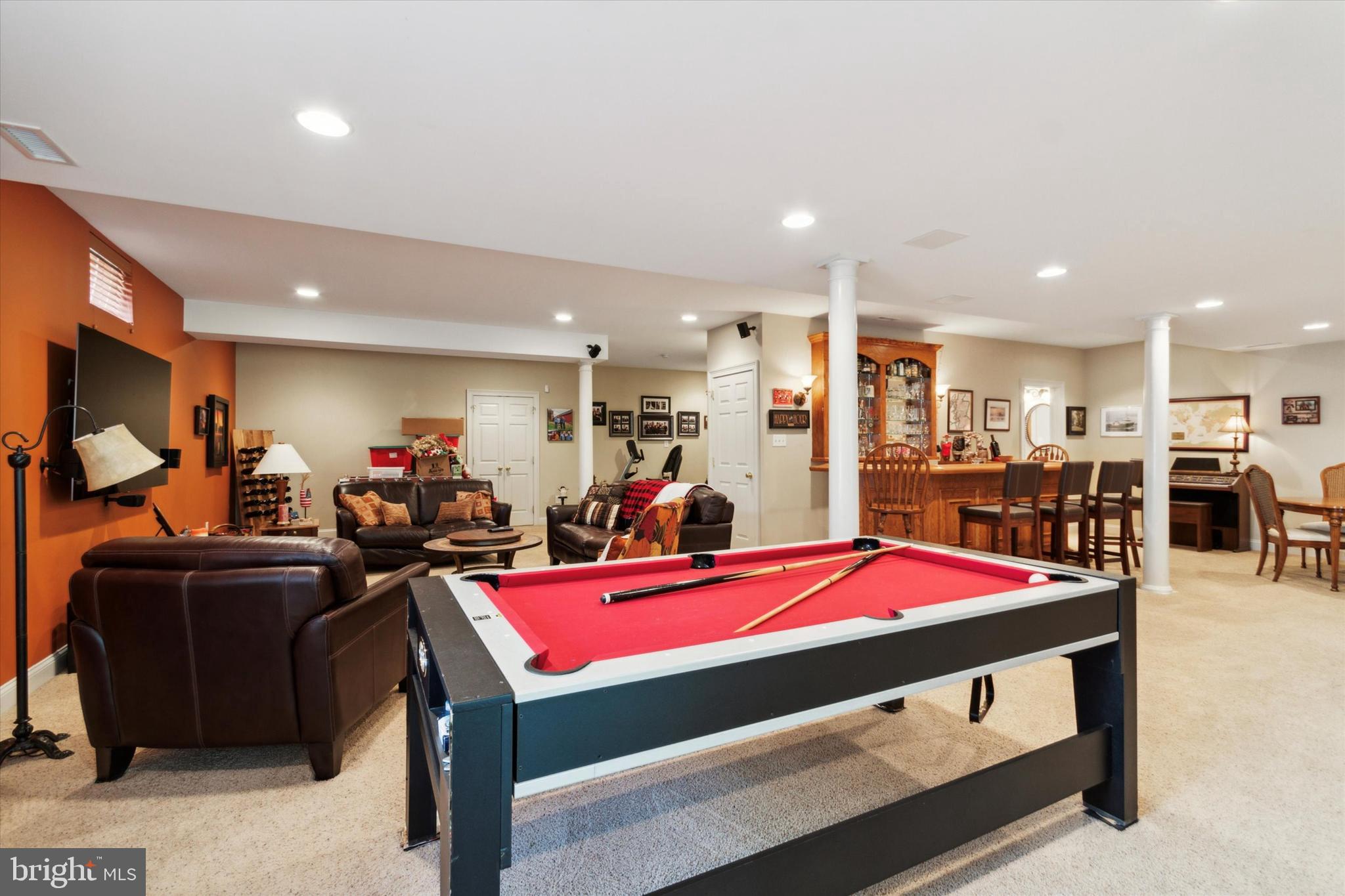 CHERRY CREEK - Residential