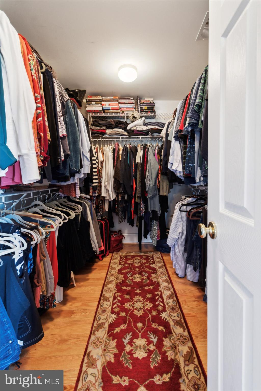 CHERRY CREEK - Residential