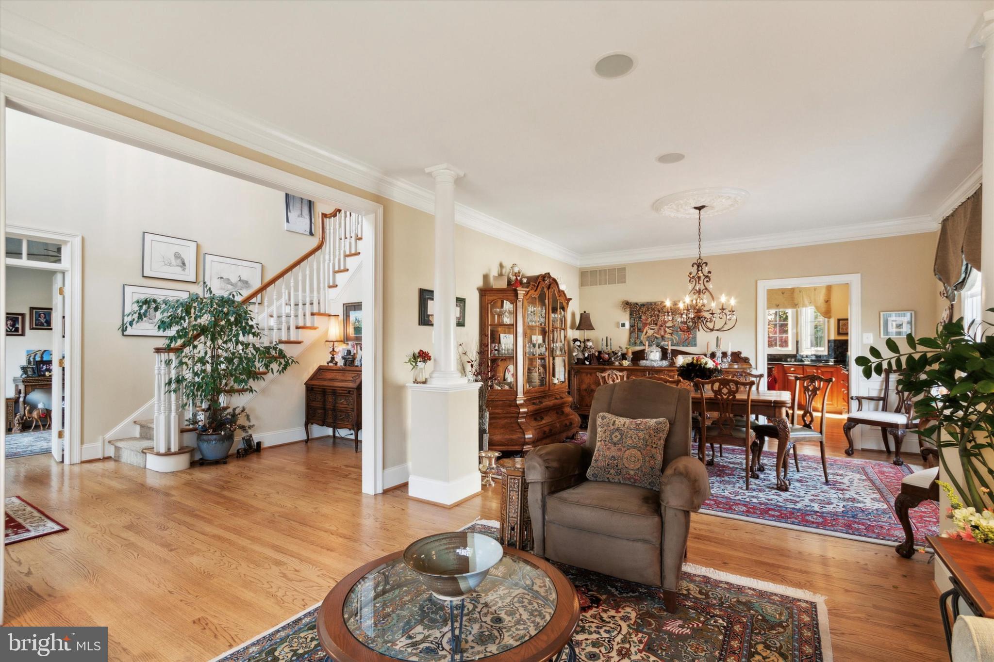 CHERRY CREEK - Residential