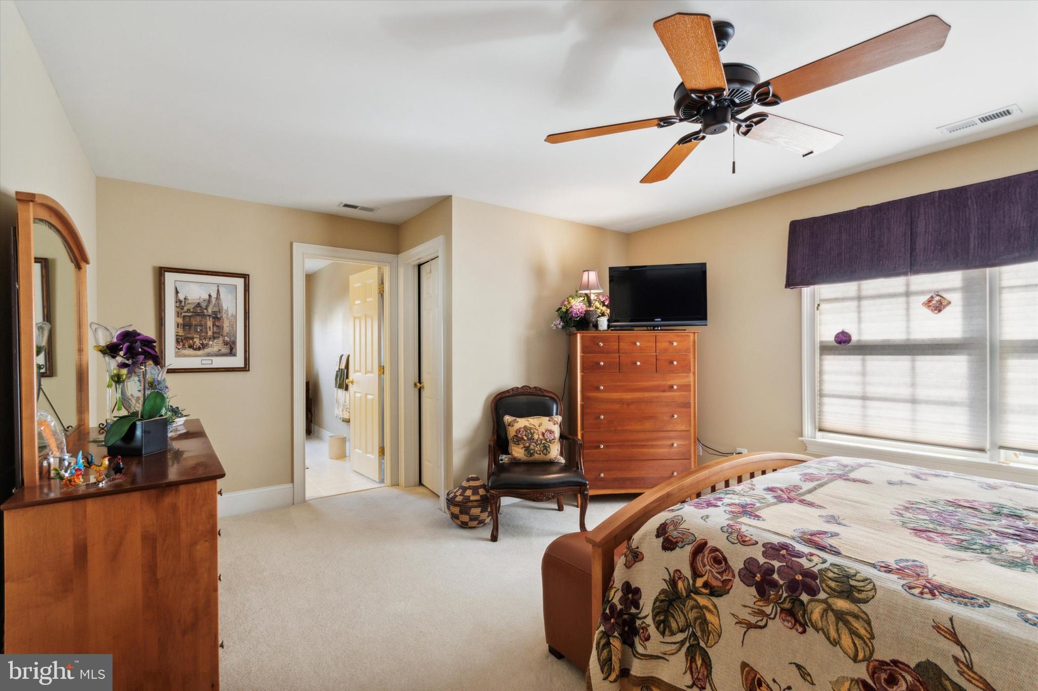 CHERRY CREEK - Residential