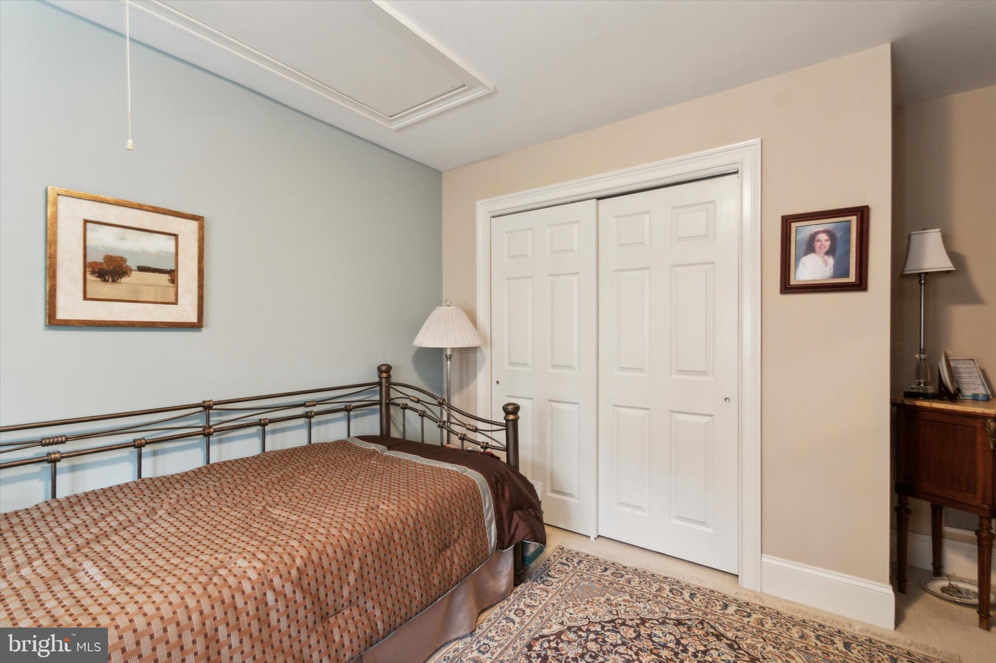 CHERRY CREEK - Residential