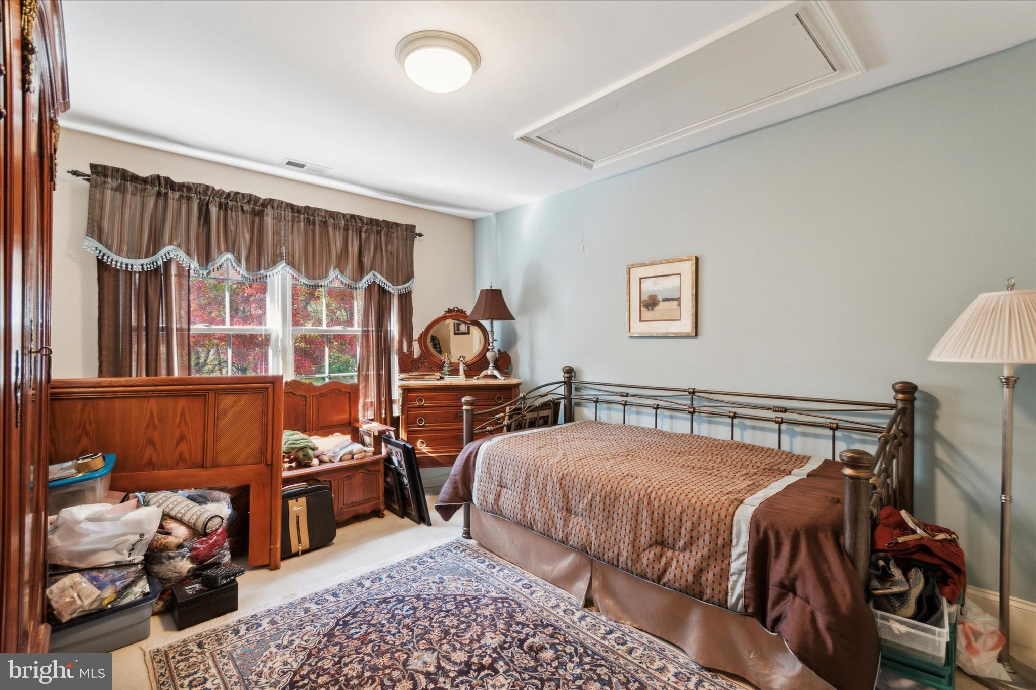 CHERRY CREEK - Residential