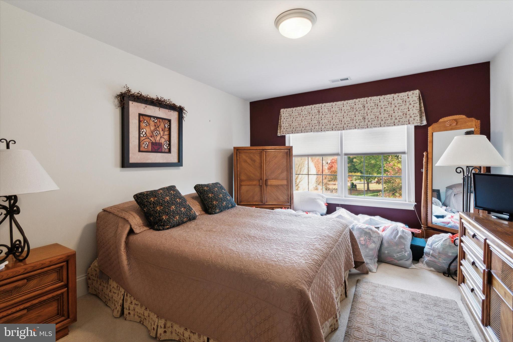 CHERRY CREEK - Residential