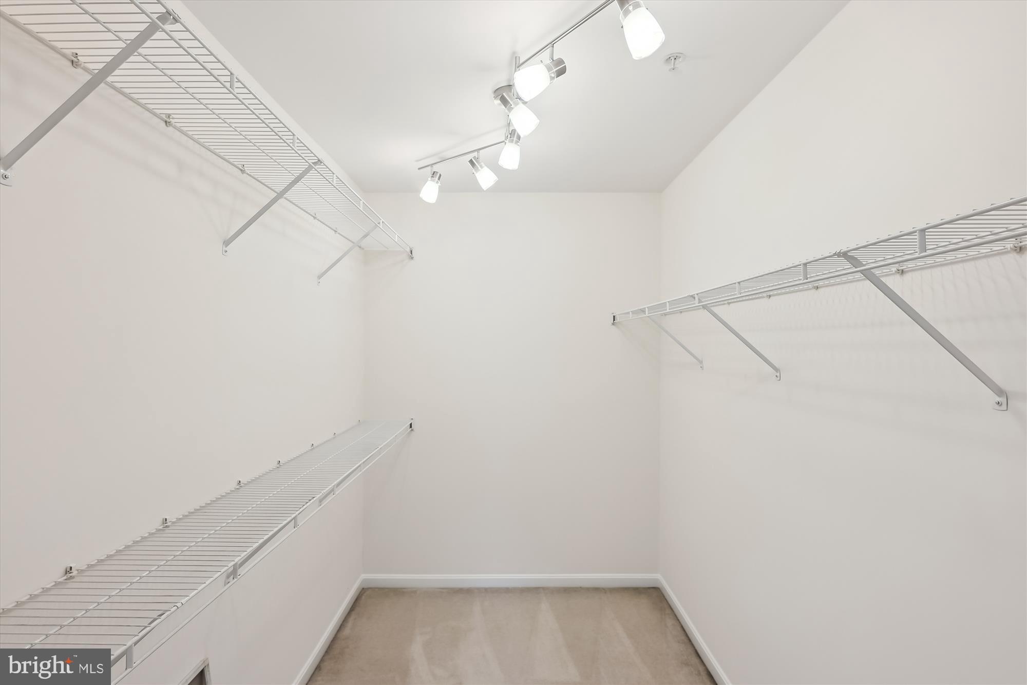 SADDLEBROOK - Residential