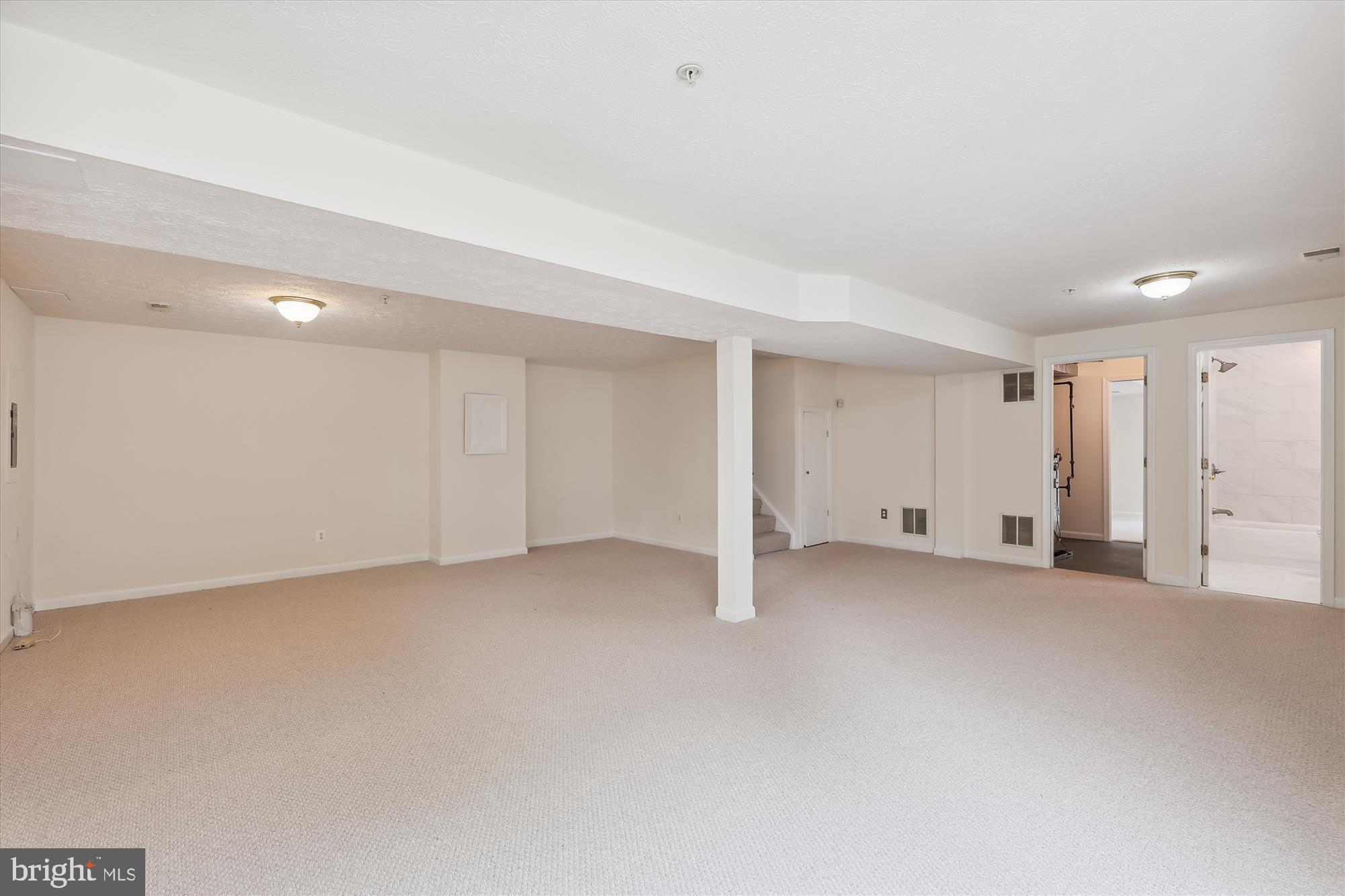 SADDLEBROOK - Residential