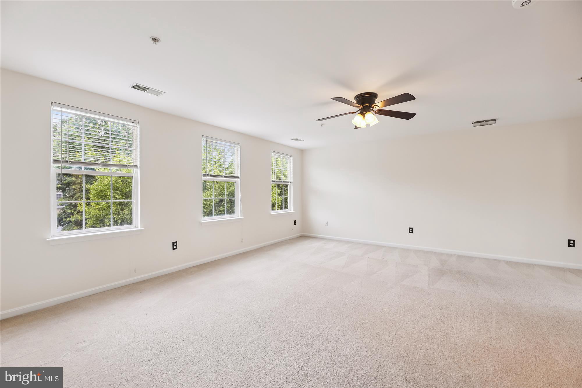 SADDLEBROOK - Residential