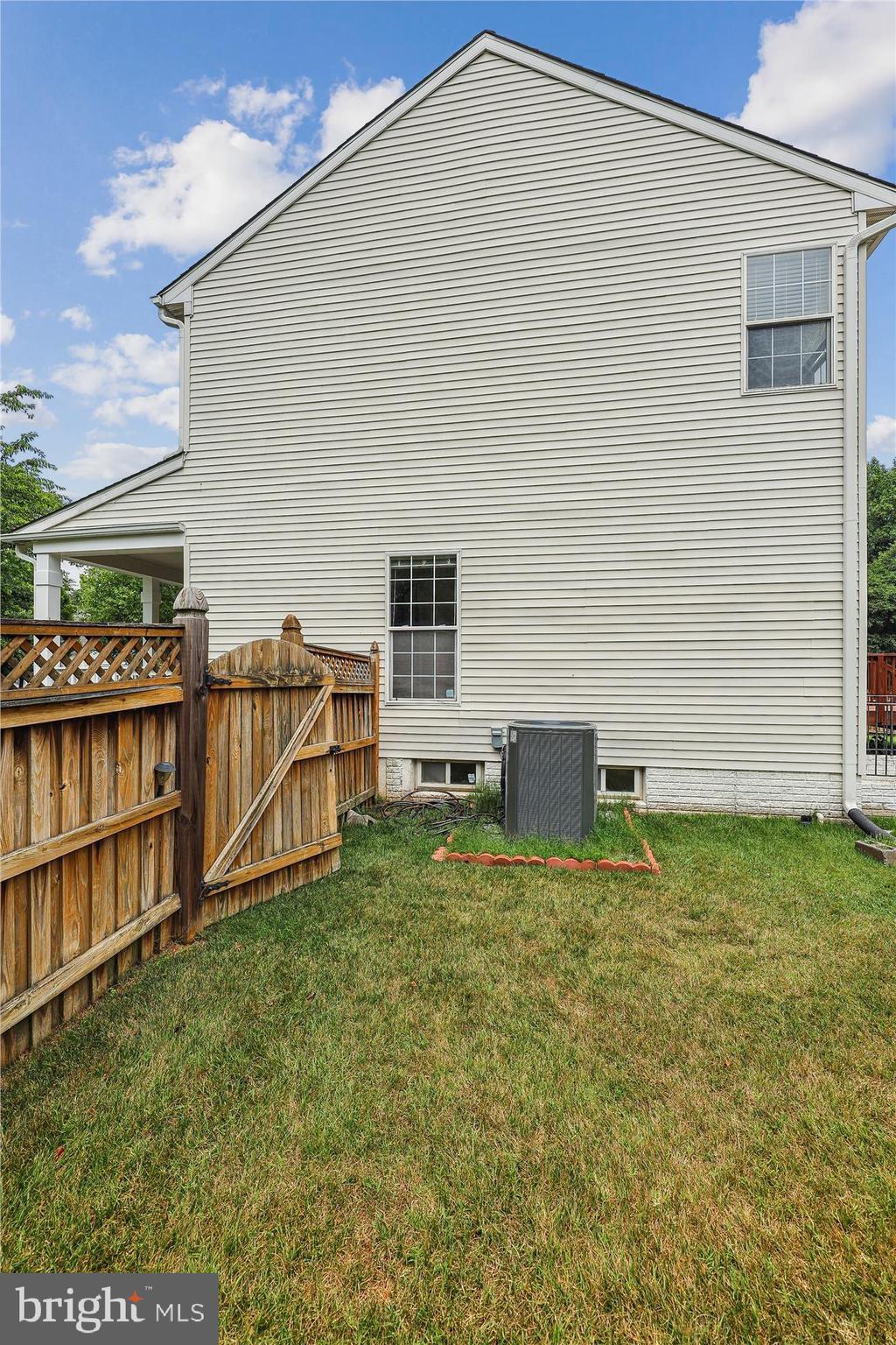 SADDLEBROOK - Residential