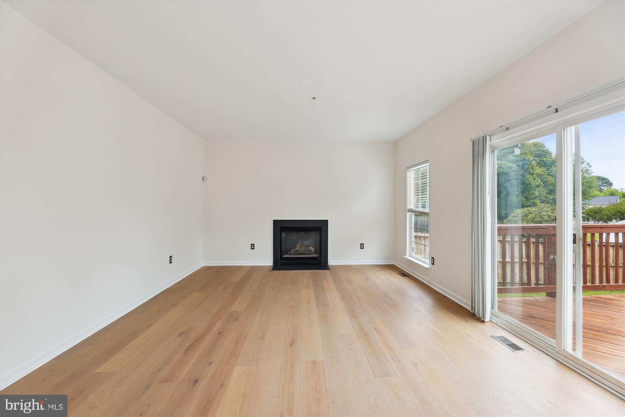 SADDLEBROOK - Residential