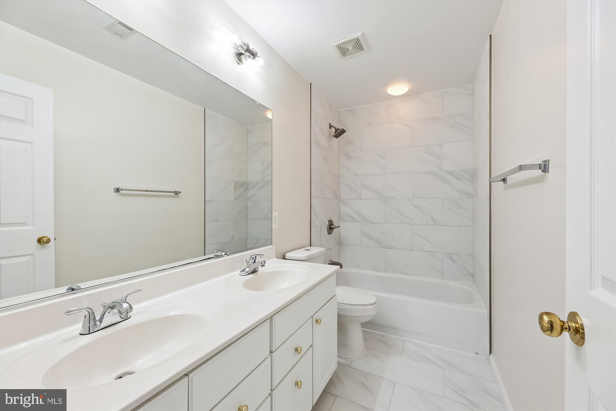 SADDLEBROOK - Residential