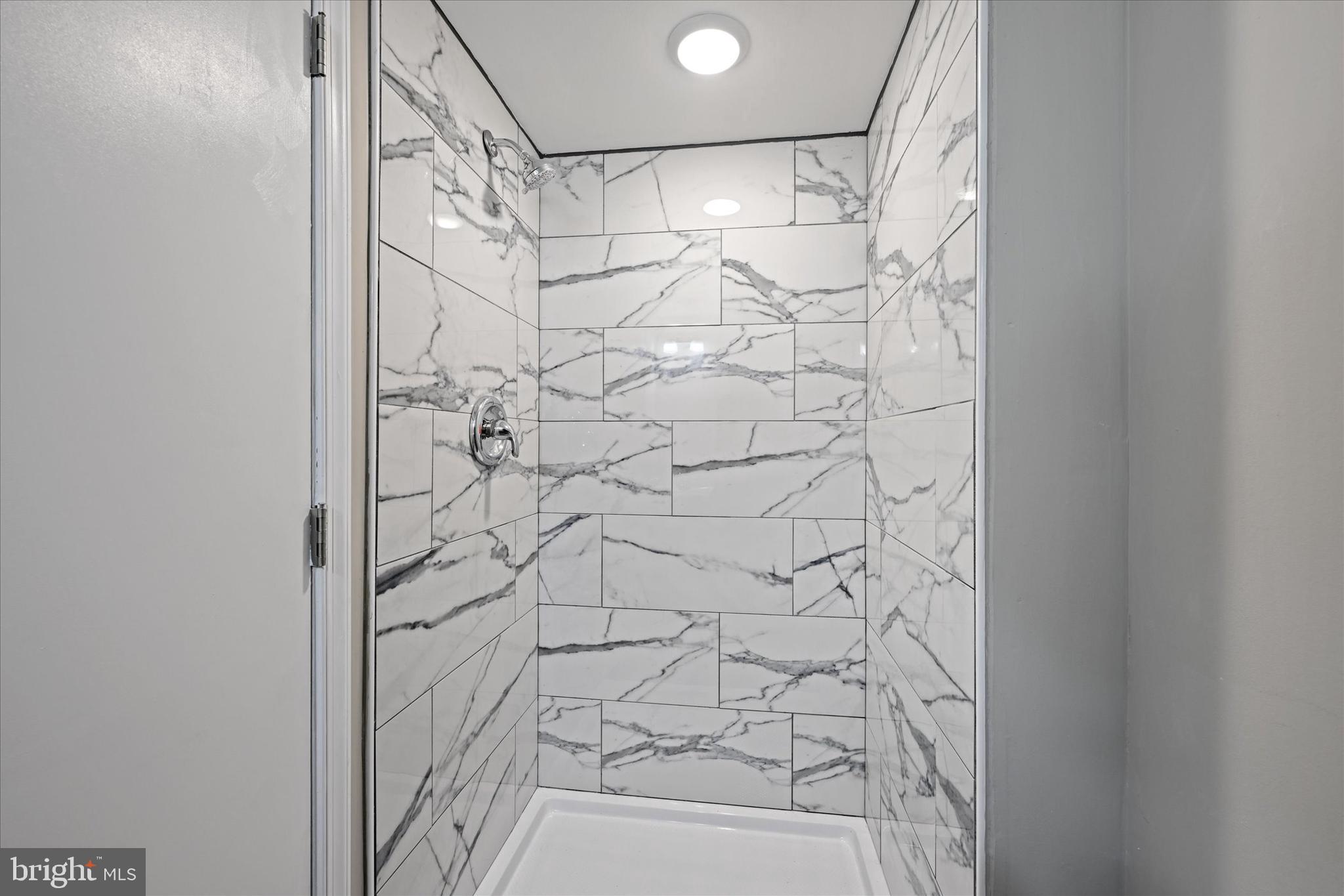 MARBLE HILL - Residential