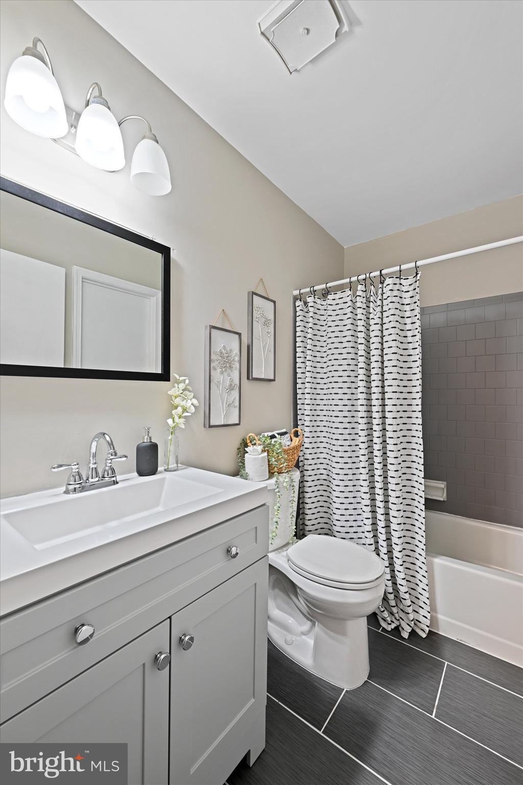 MARBLE HILL - Residential