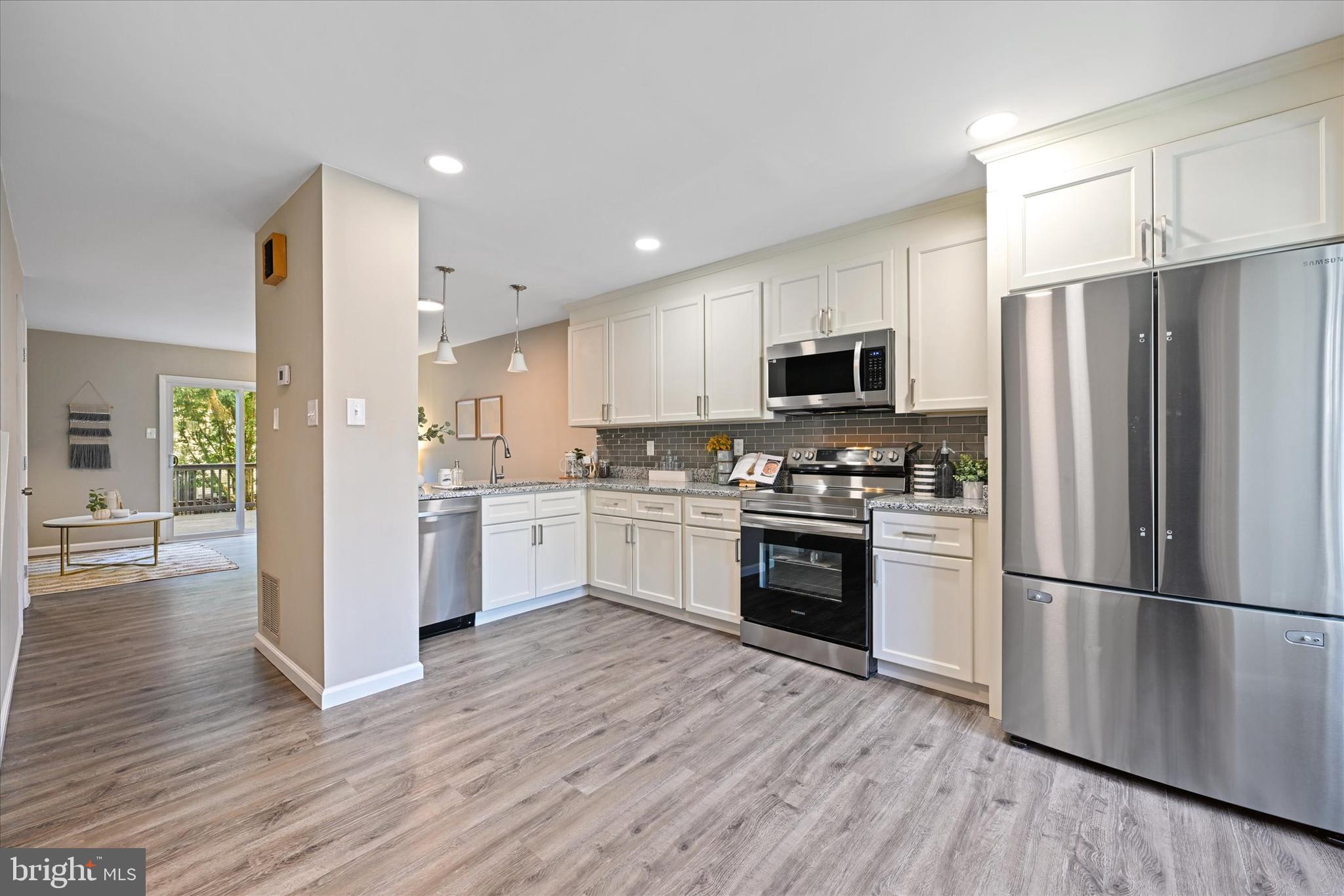 MARBLE HILL - Residential