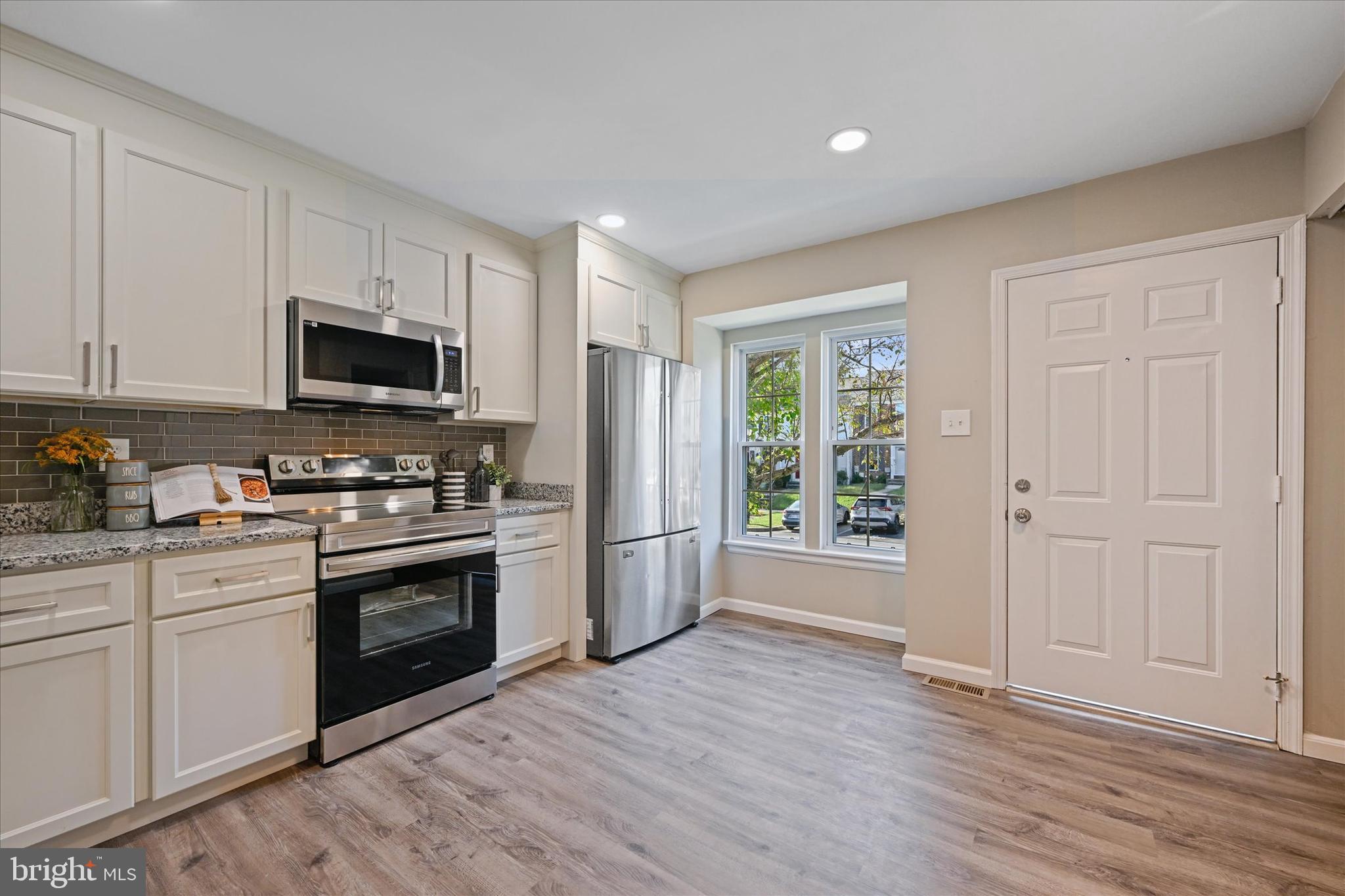 MARBLE HILL - Residential