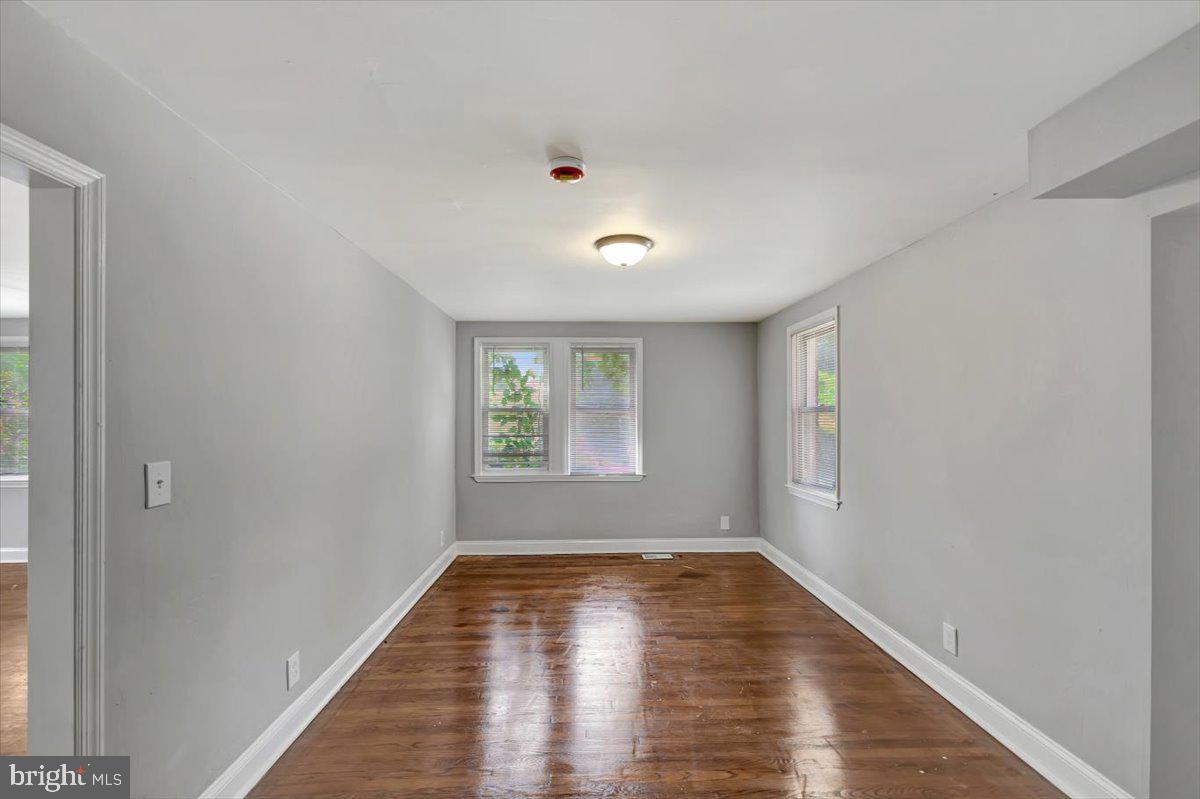 714 LYNDHURST STREET