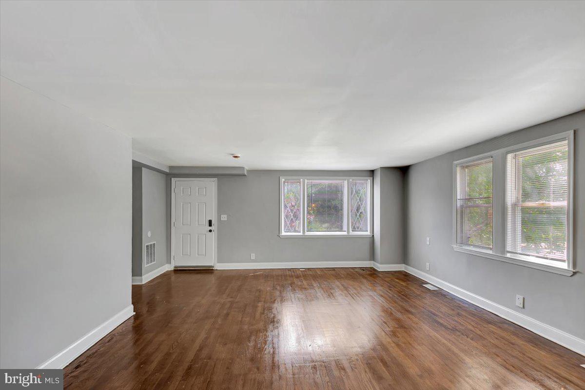 714 LYNDHURST STREET