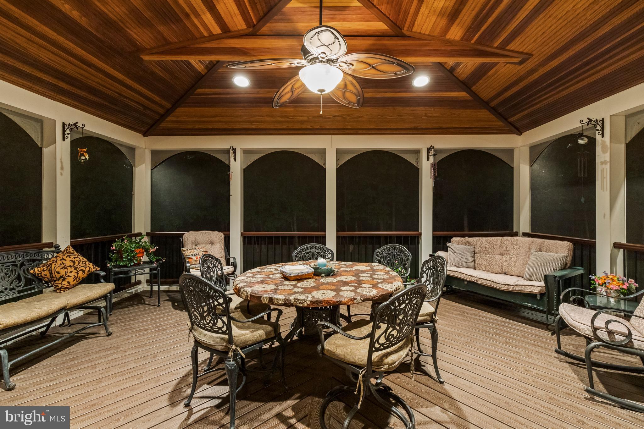 CEDAR CREST - Residential