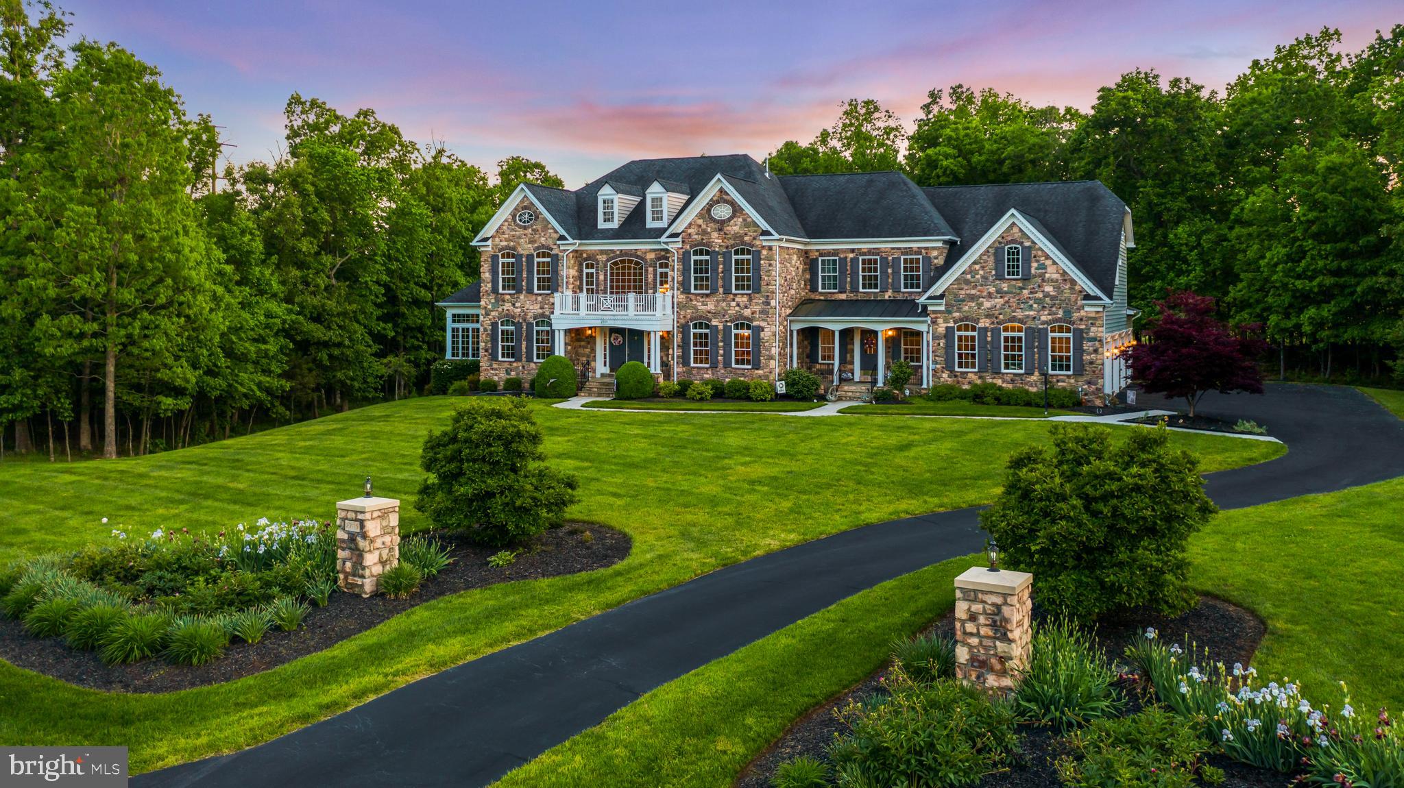 CEDAR CREST - Residential