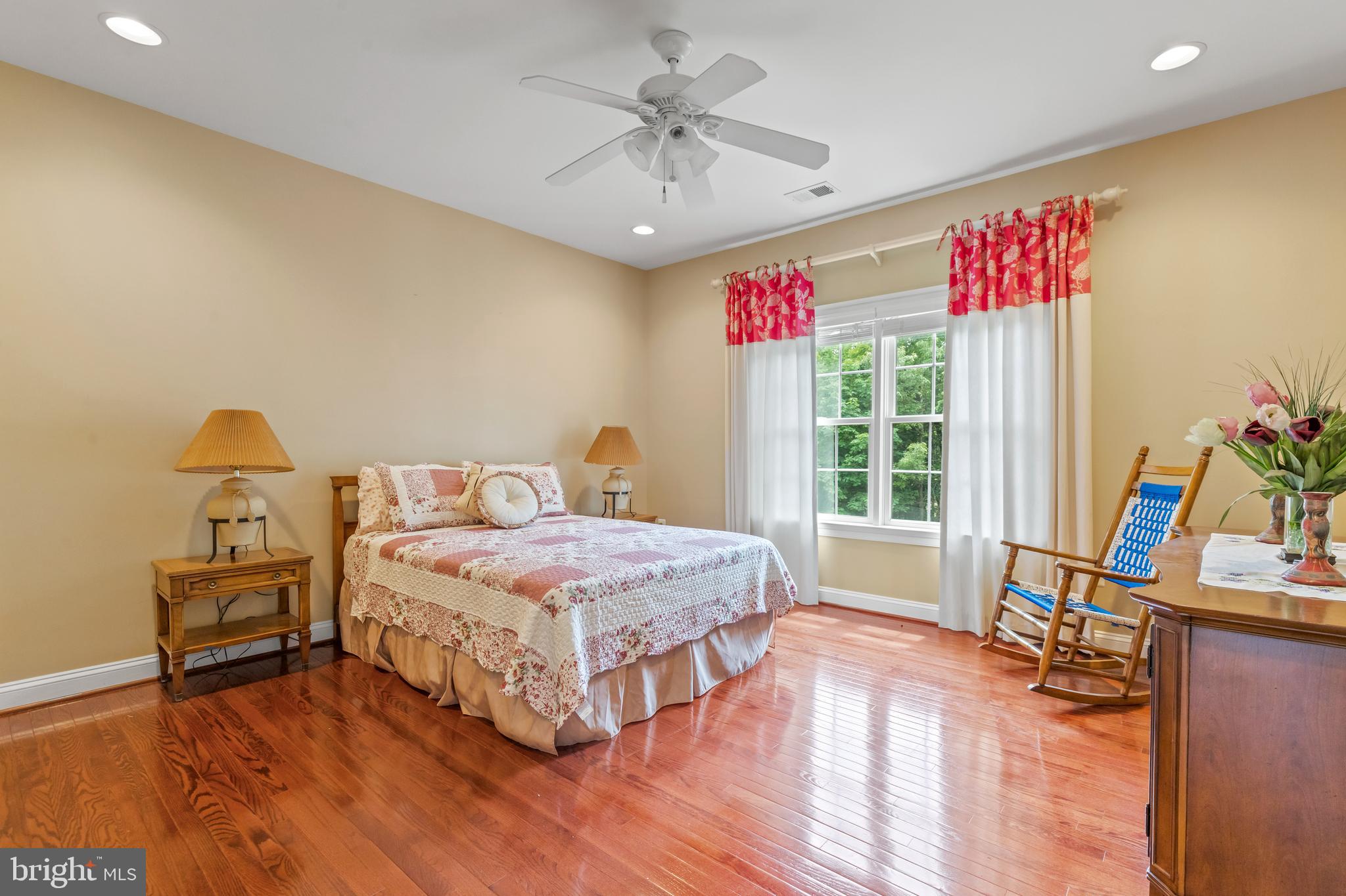 CEDAR CREST - Residential