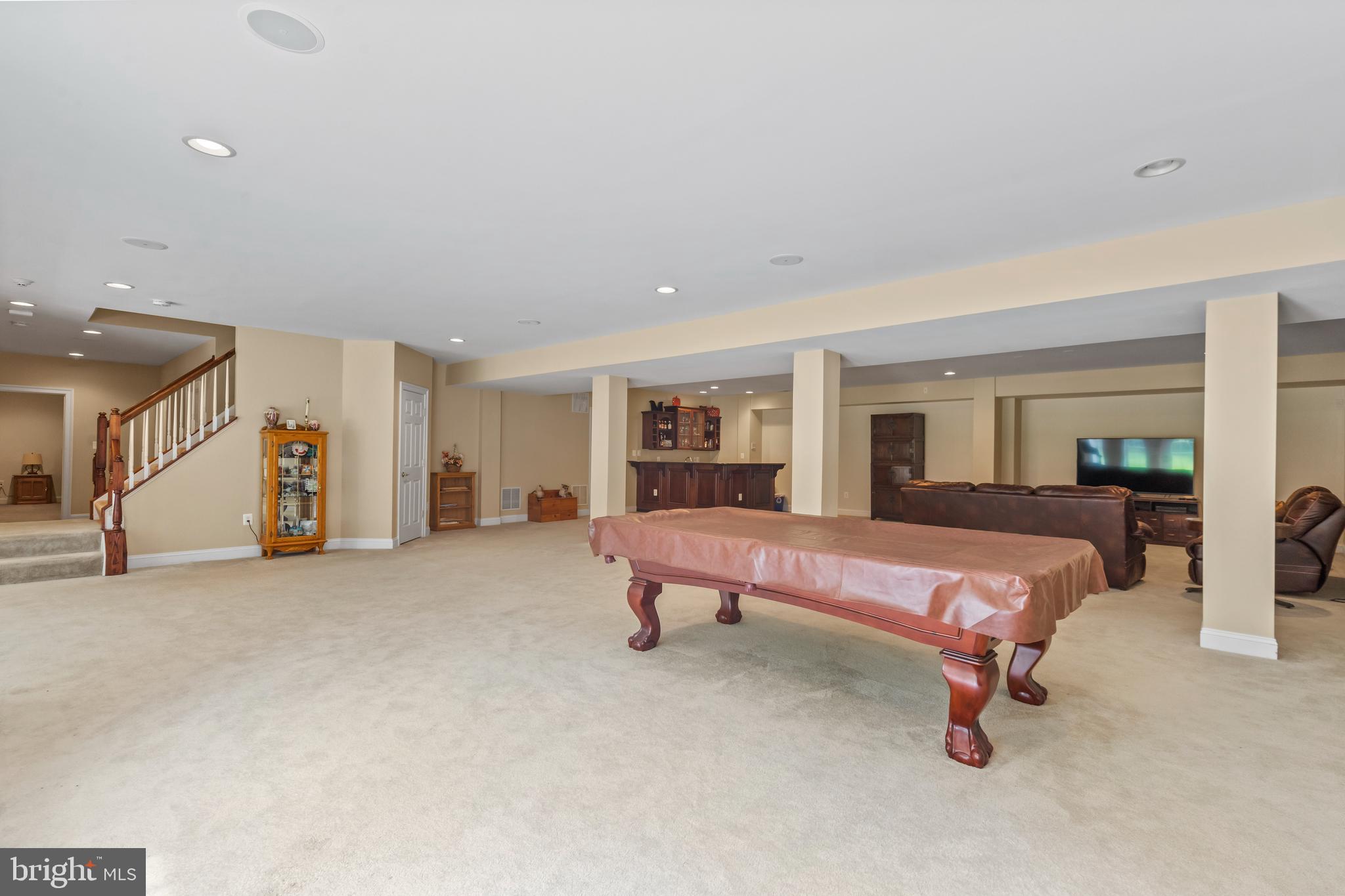 CEDAR CREST - Residential