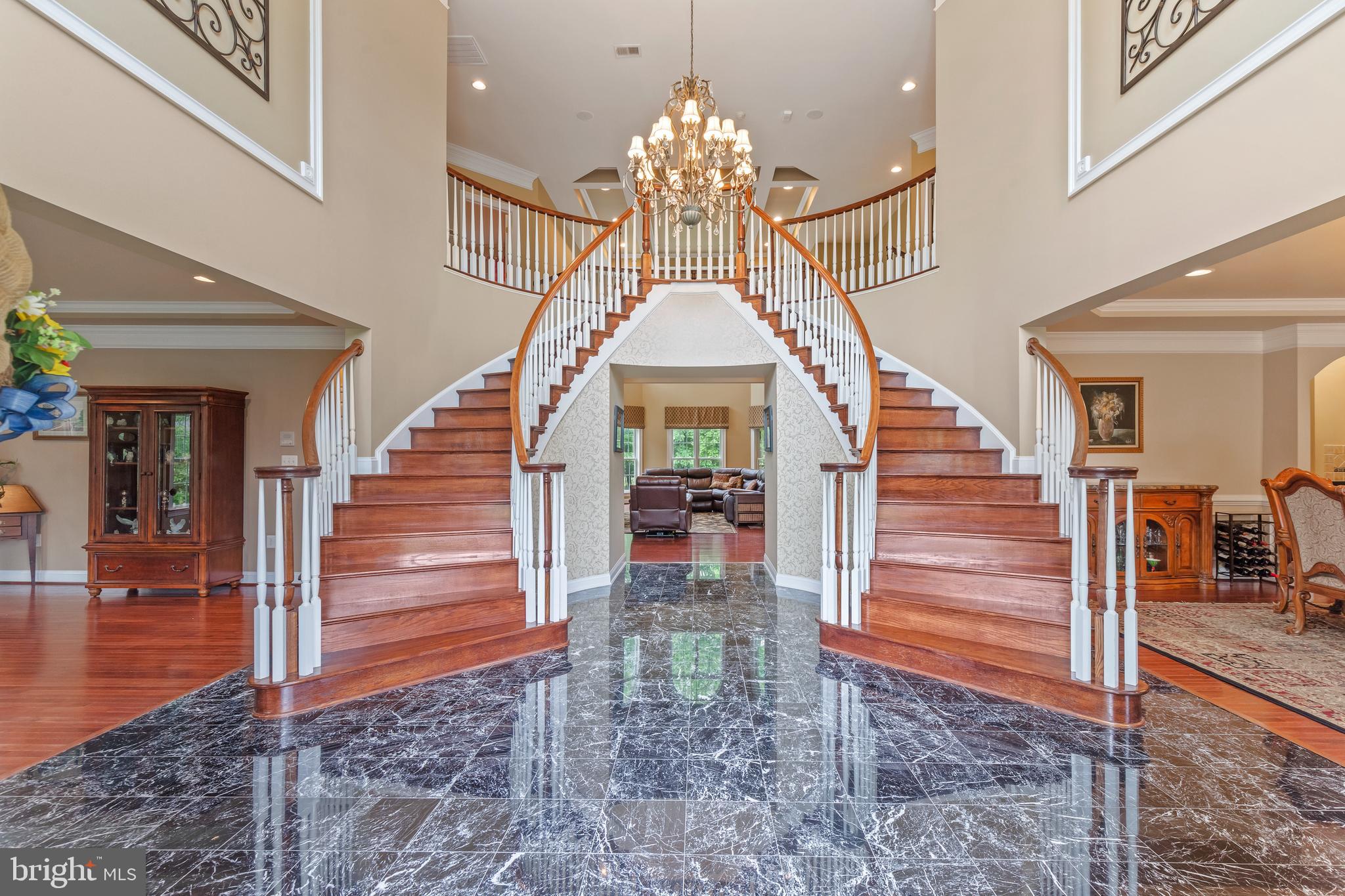 CEDAR CREST - Residential