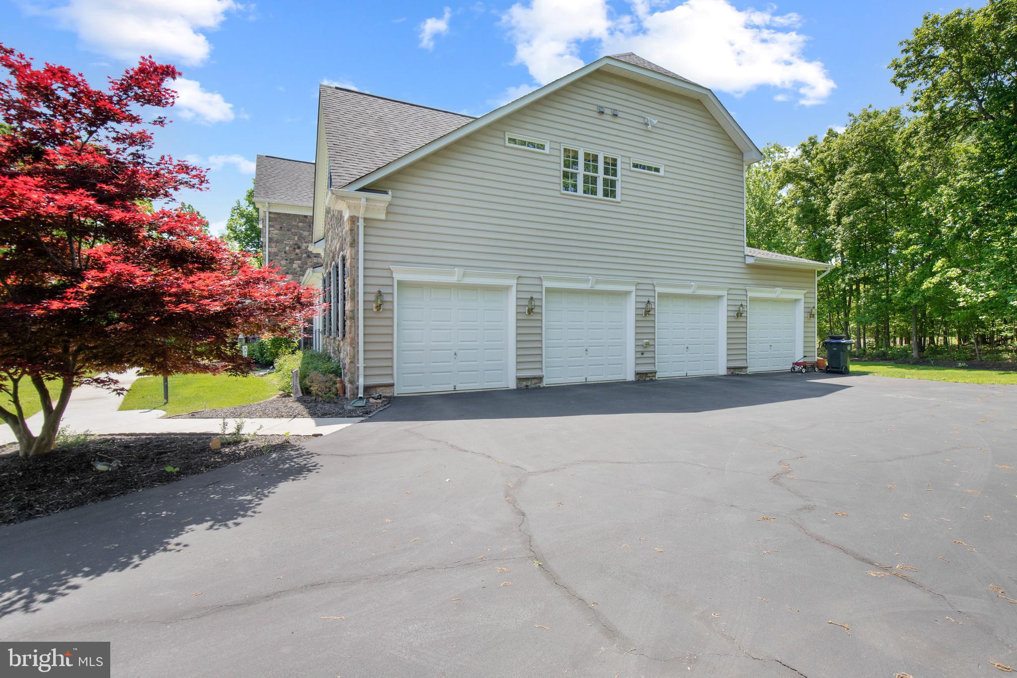 CEDAR CREST - Residential