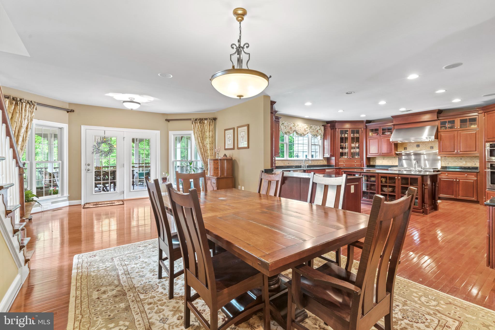 CEDAR CREST - Residential