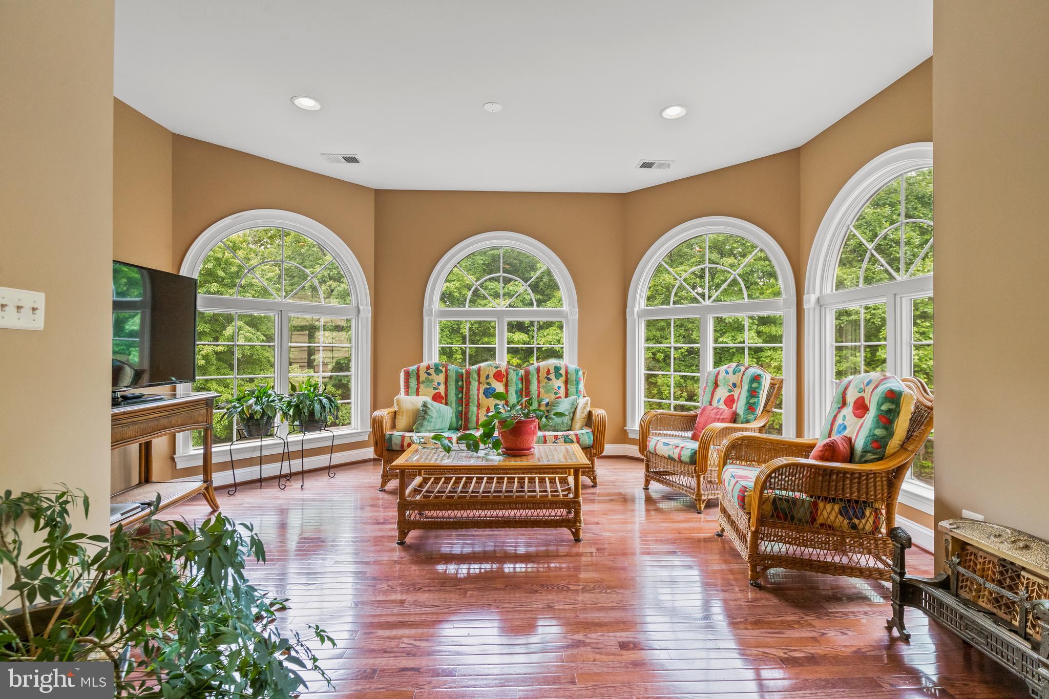 CEDAR CREST - Residential