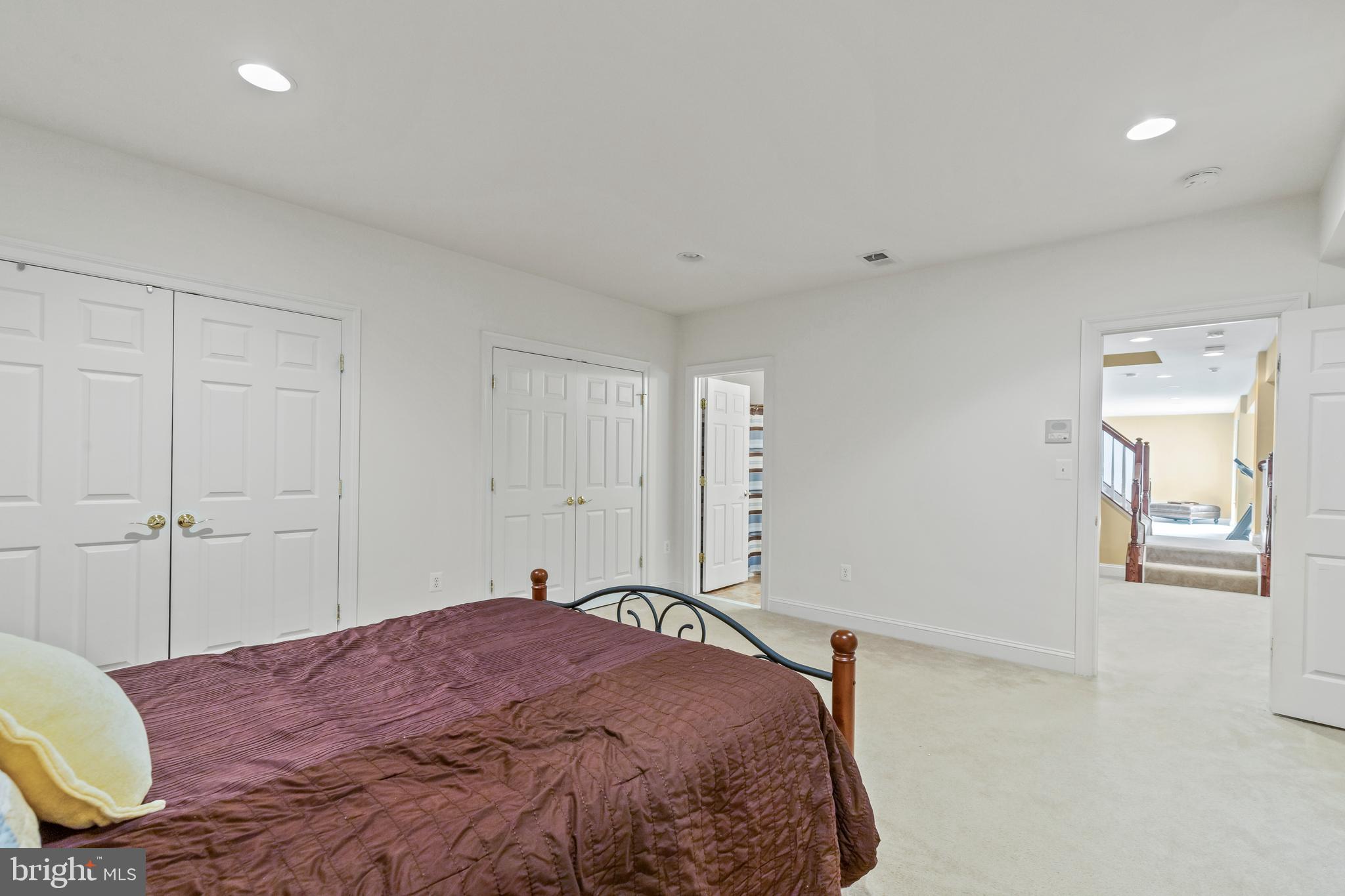 CEDAR CREST - Residential