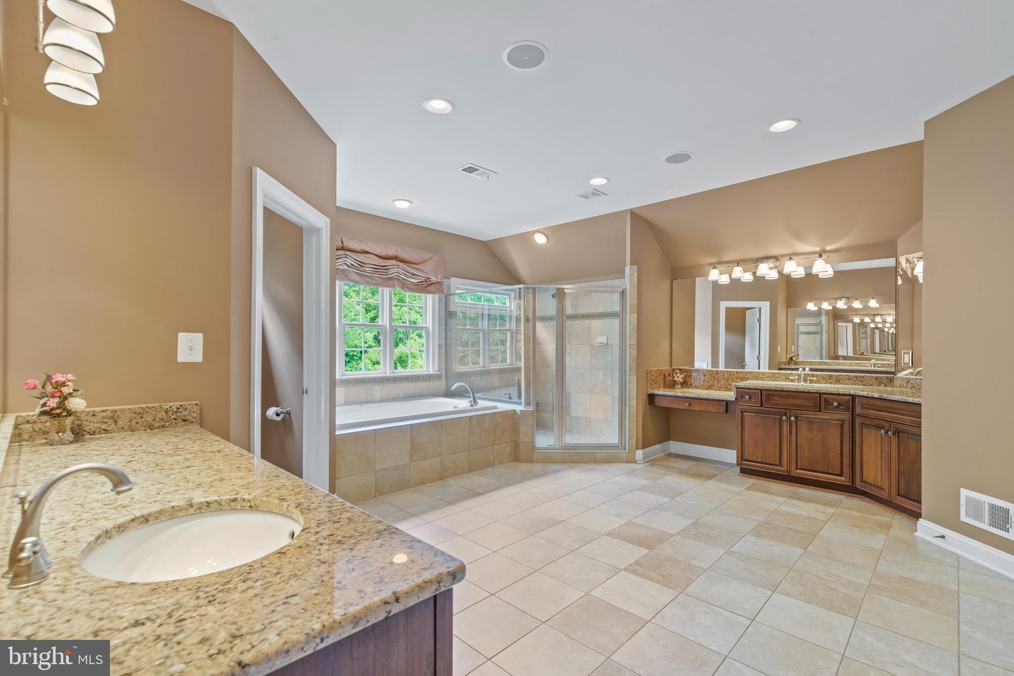 CEDAR CREST - Residential