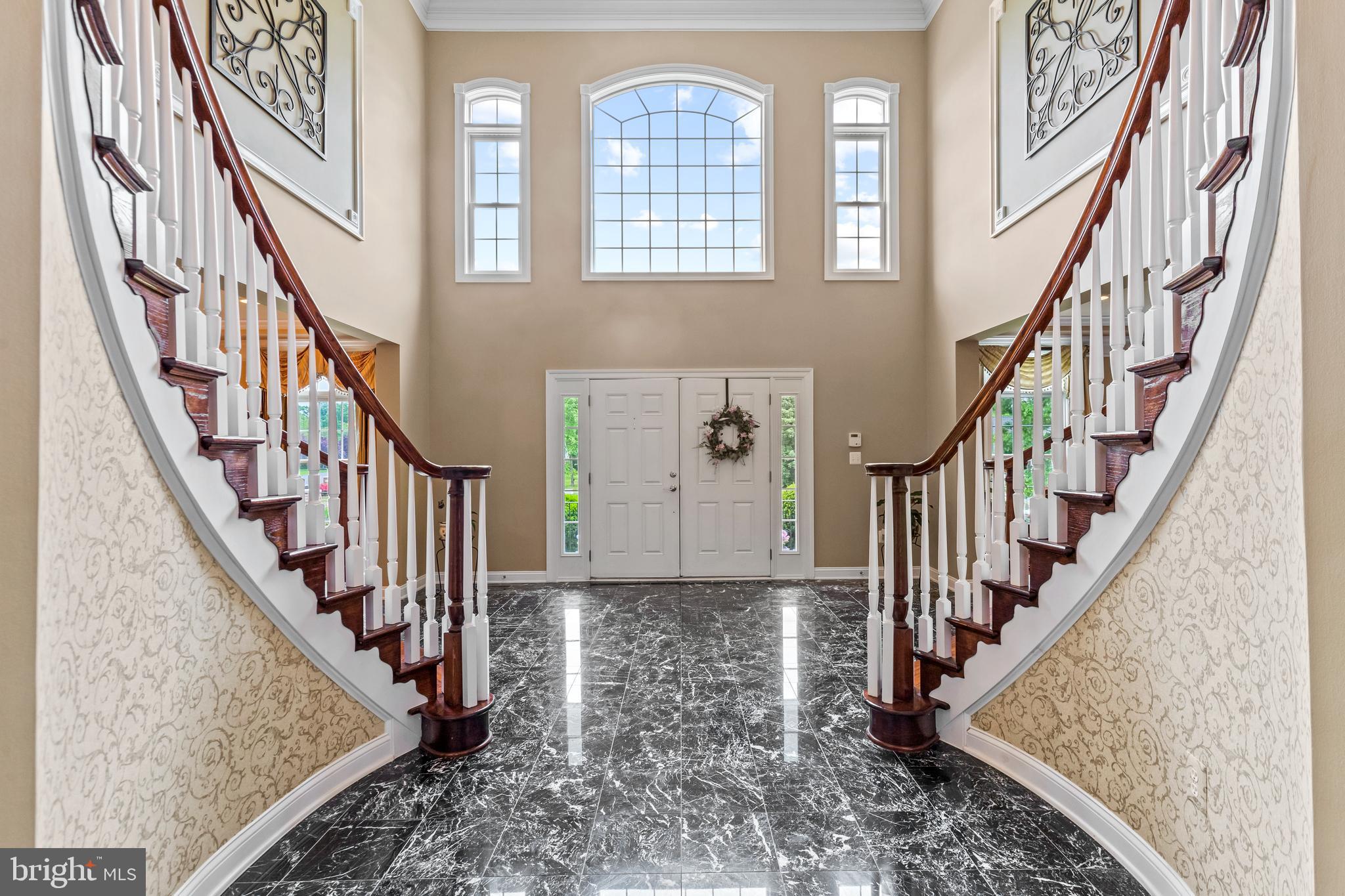 CEDAR CREST - Residential