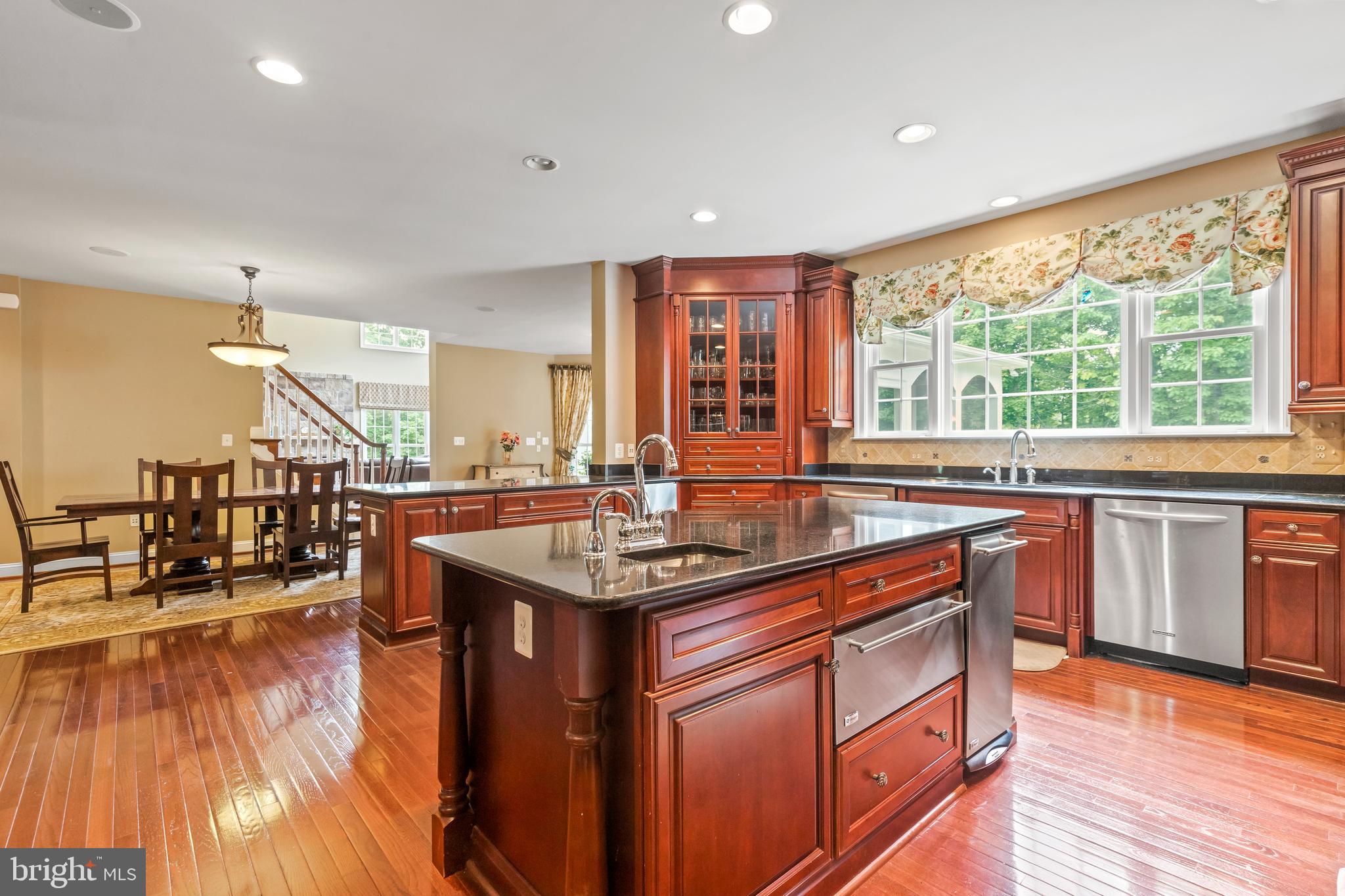 CEDAR CREST - Residential