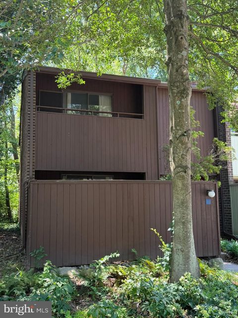 Photo of 2043 Wethersfield Court, RESTON, VA 20191 (MLS # VAFX2318436)