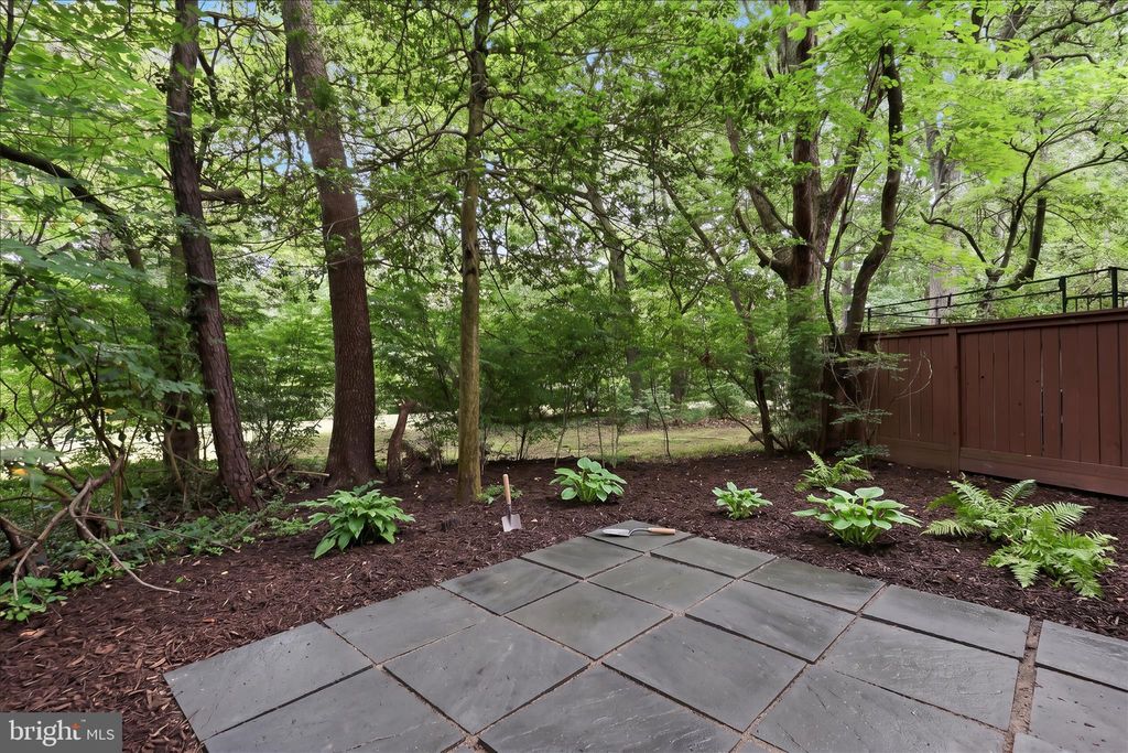 Photo of 2043 Wethersfield Court, RESTON, VA 20191 (MLS # VAFX2318436)