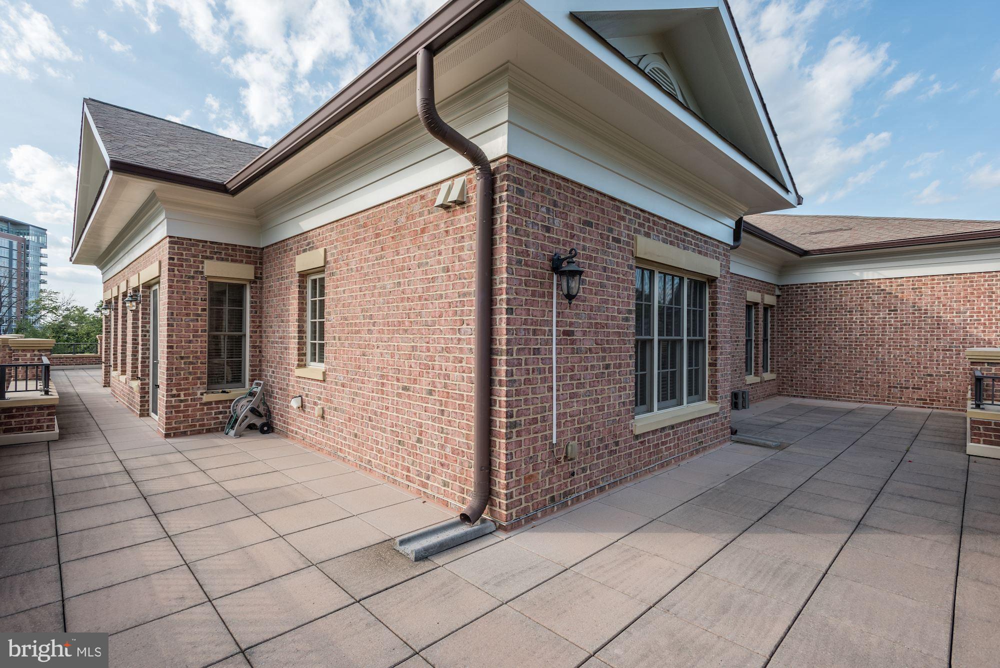 MORGAN AT MCLEAN - Residential