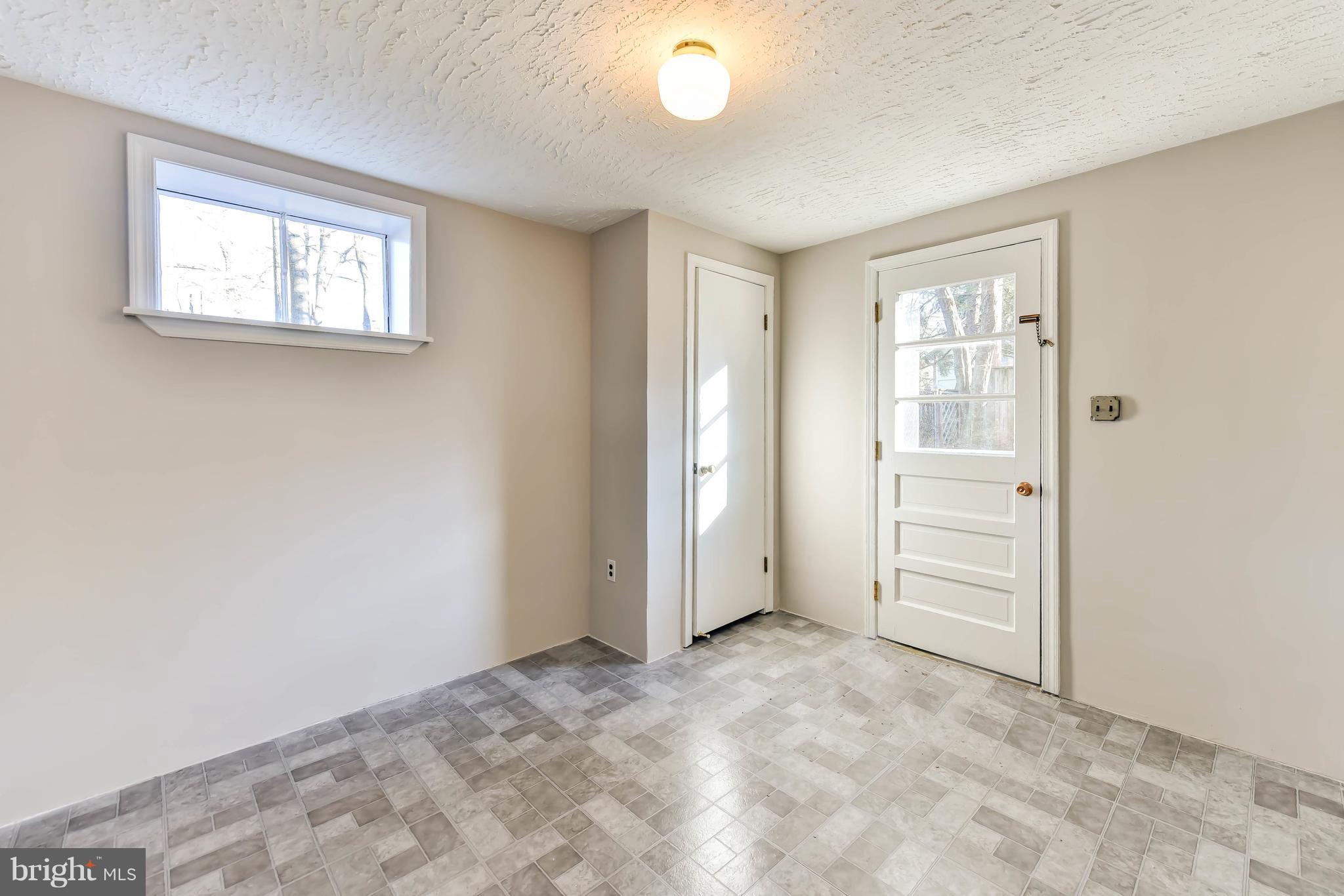 DEVON PARK - Residential