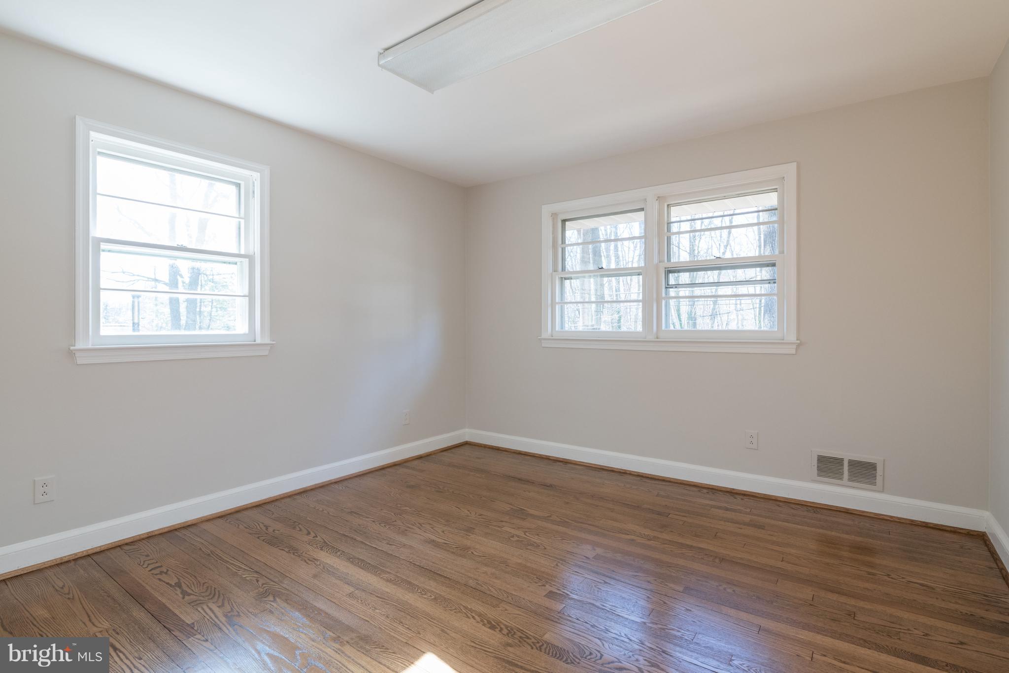 DEVON PARK - Residential