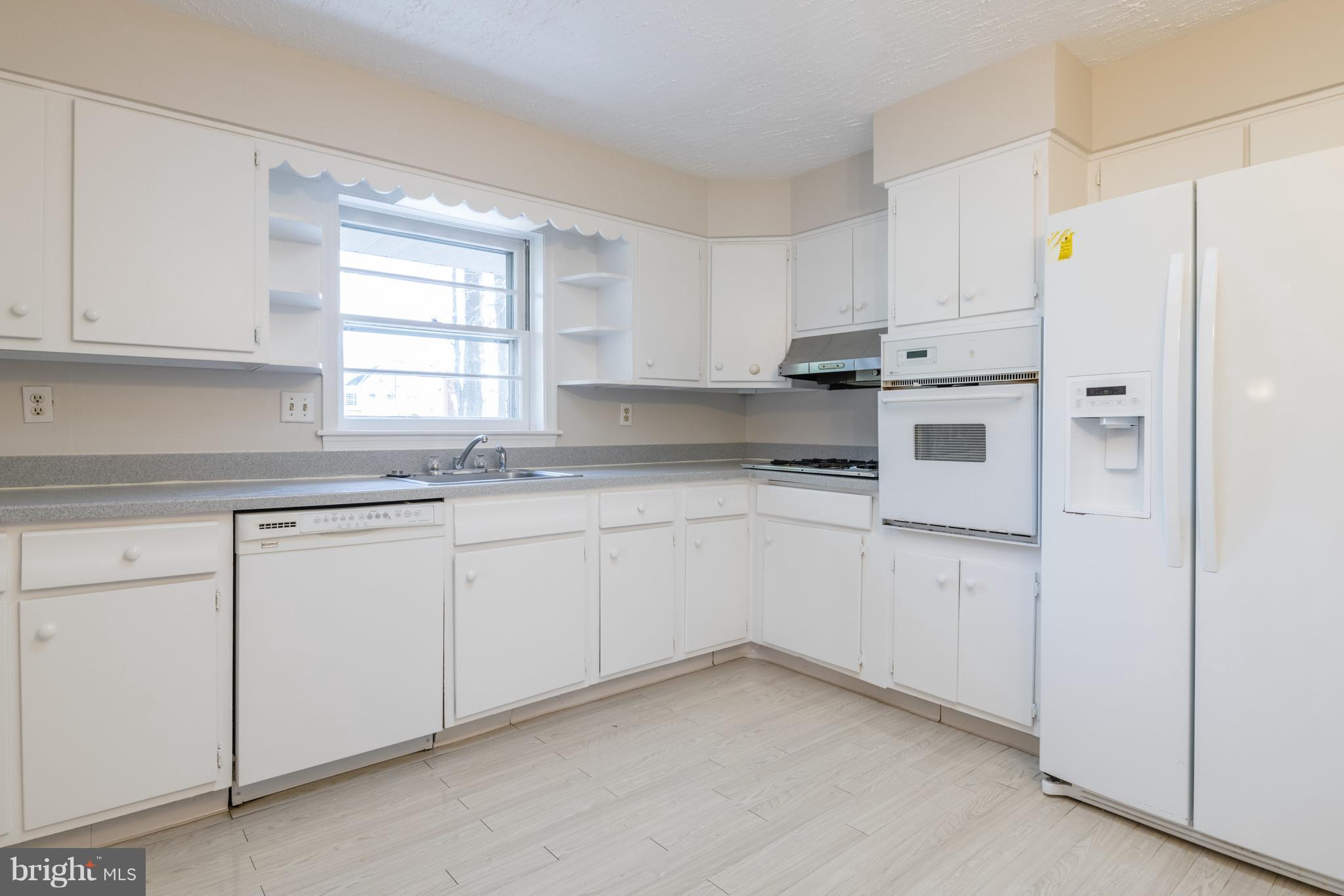 DEVON PARK - Residential