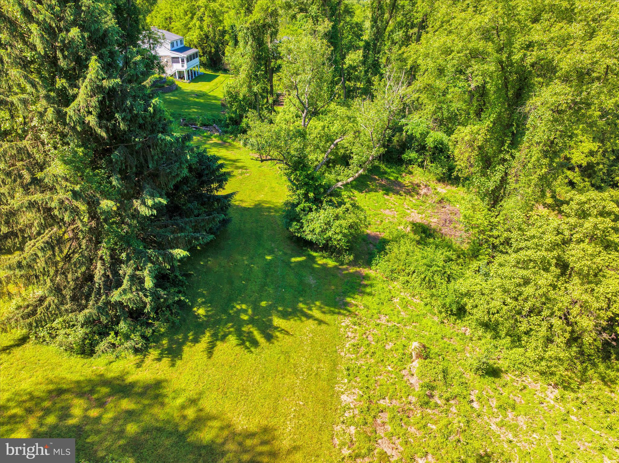 HIDDEN ACRES - Land