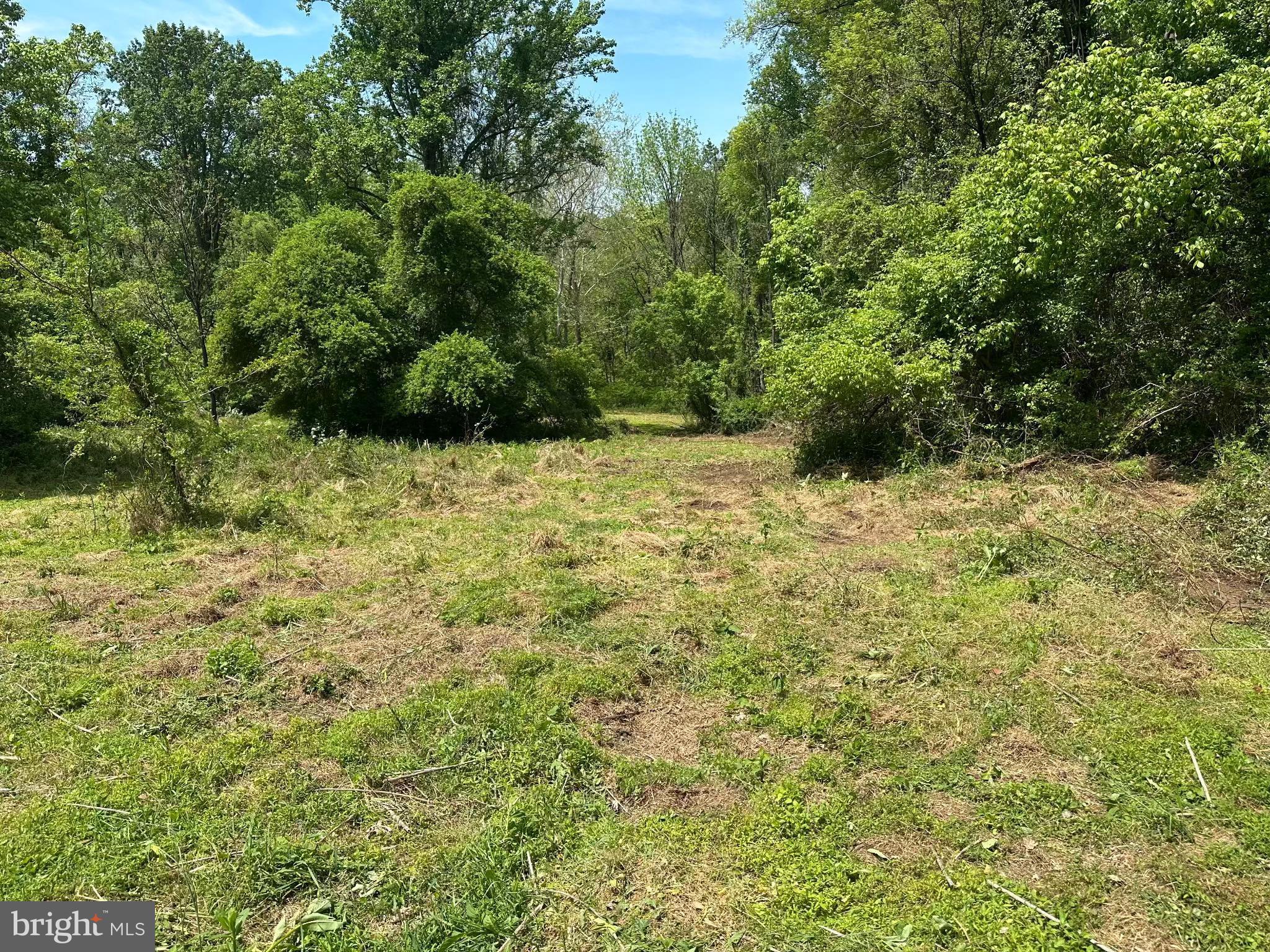 HIDDEN ACRES - Land
